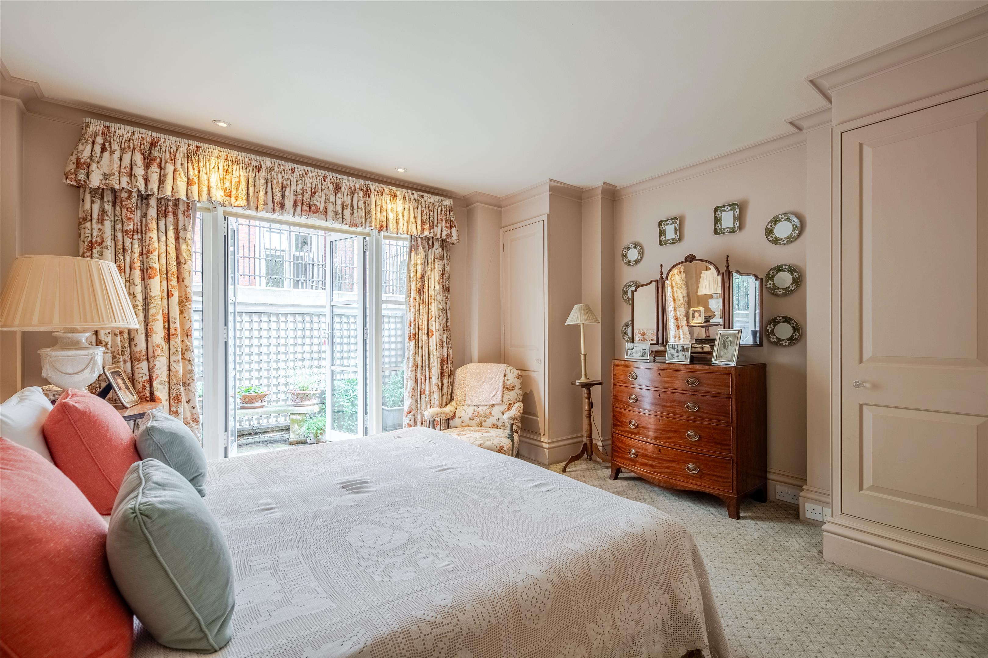 Rose Square, Fulham Road, London SW3