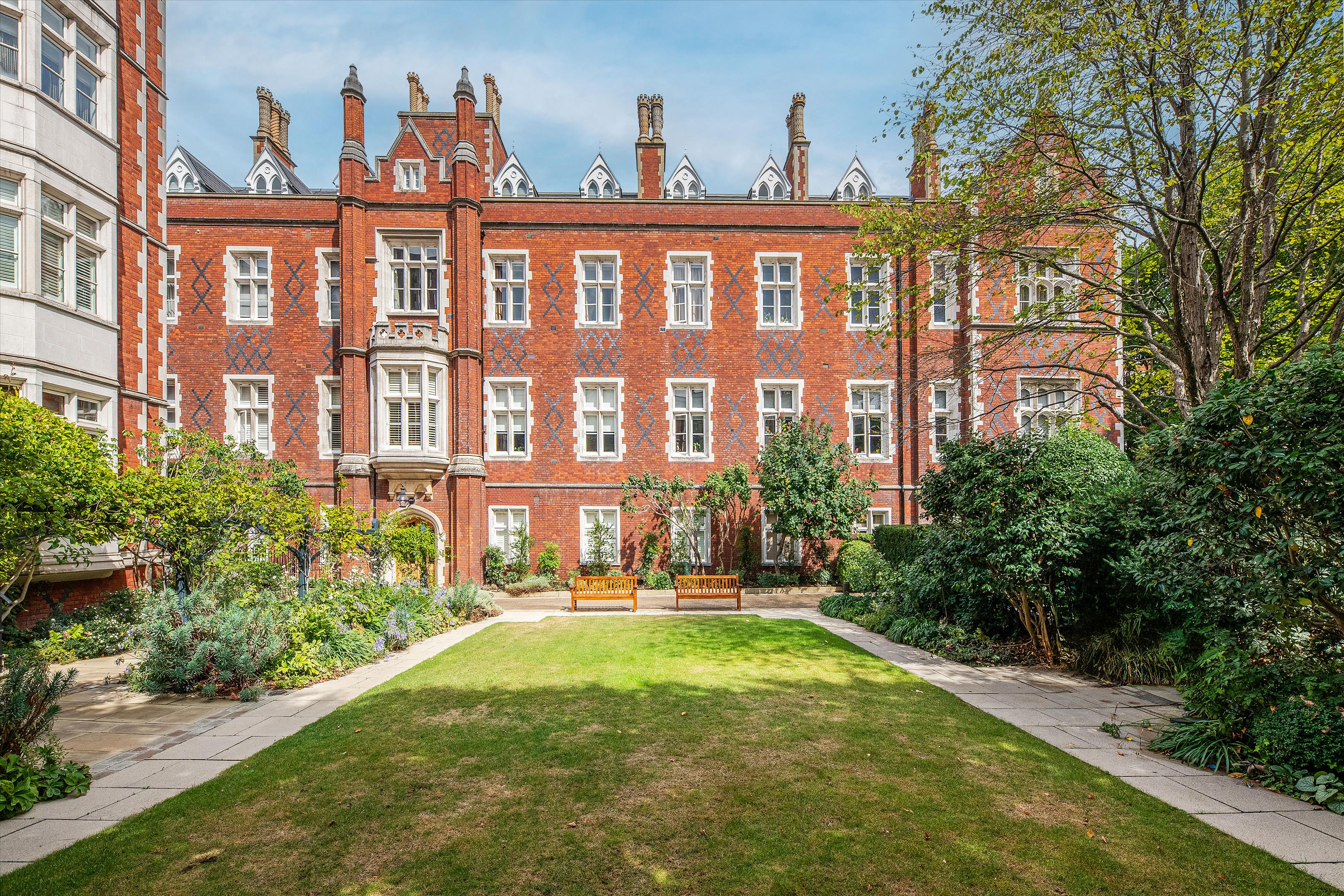 Rose Square, Fulham Road, London SW3