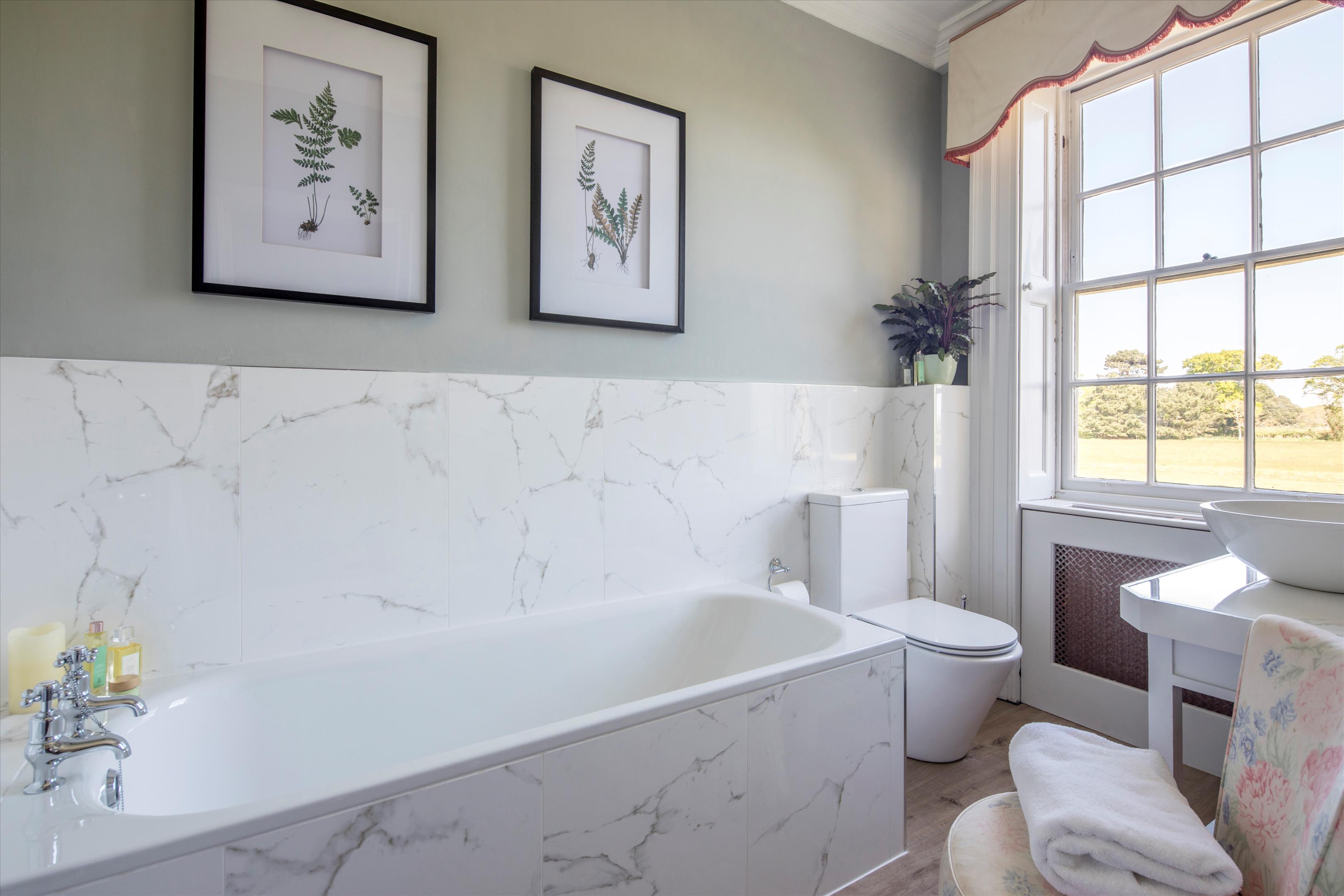 Ridgeway Lane, Lymington, Hampshire, SO41