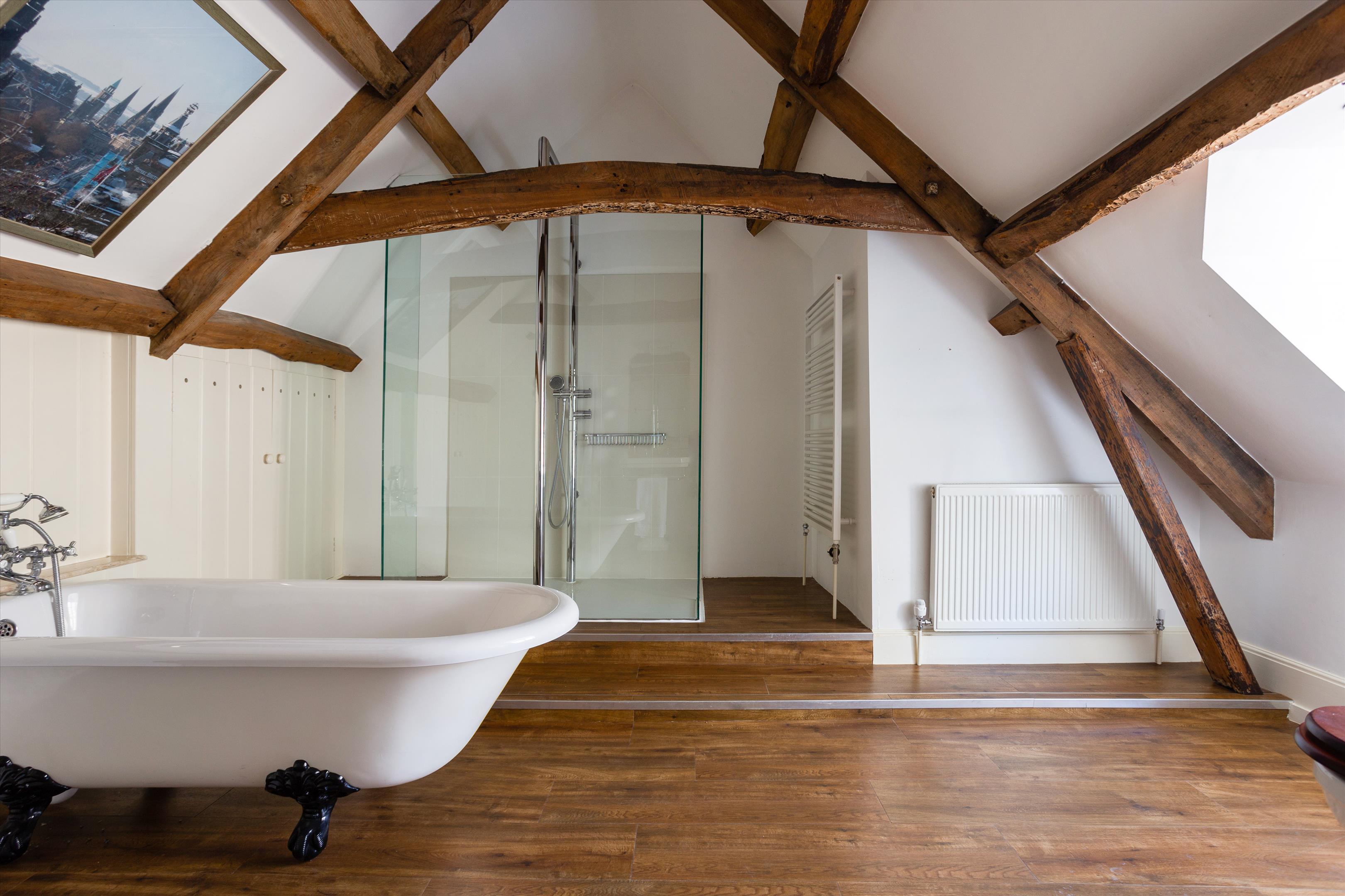 Preston Place, Preston, Cirencester, Gloucestershire, GL7