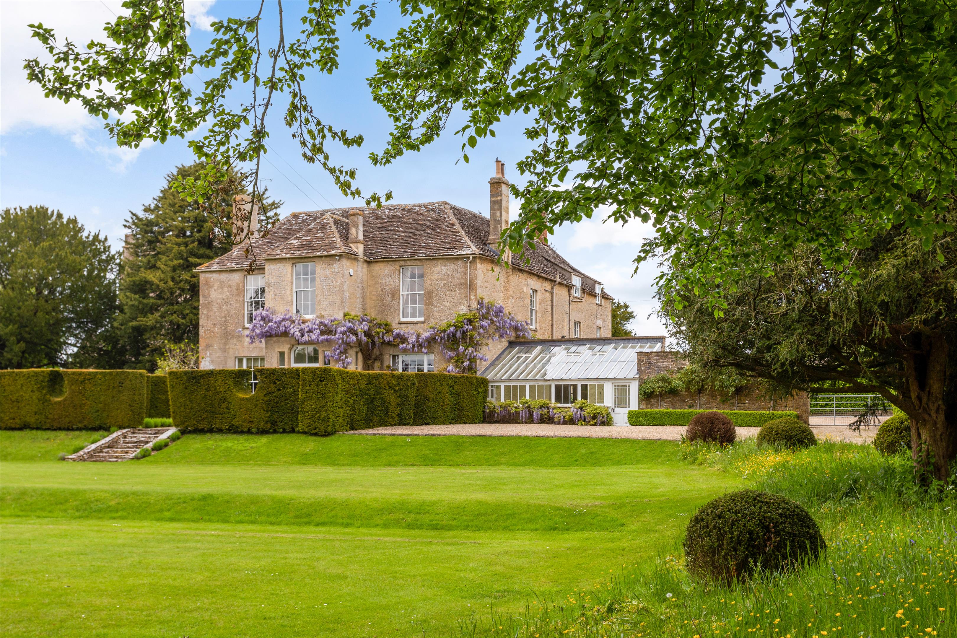 Preston Place, Preston, Cirencester, Gloucestershire, GL7