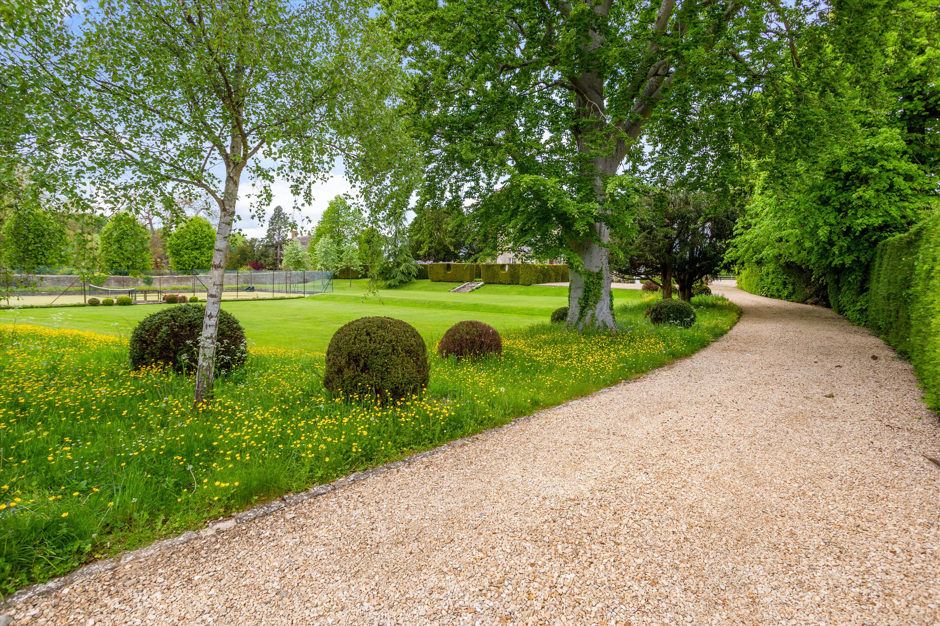 Preston Place, Preston, Cirencester, Gloucestershire, GL7