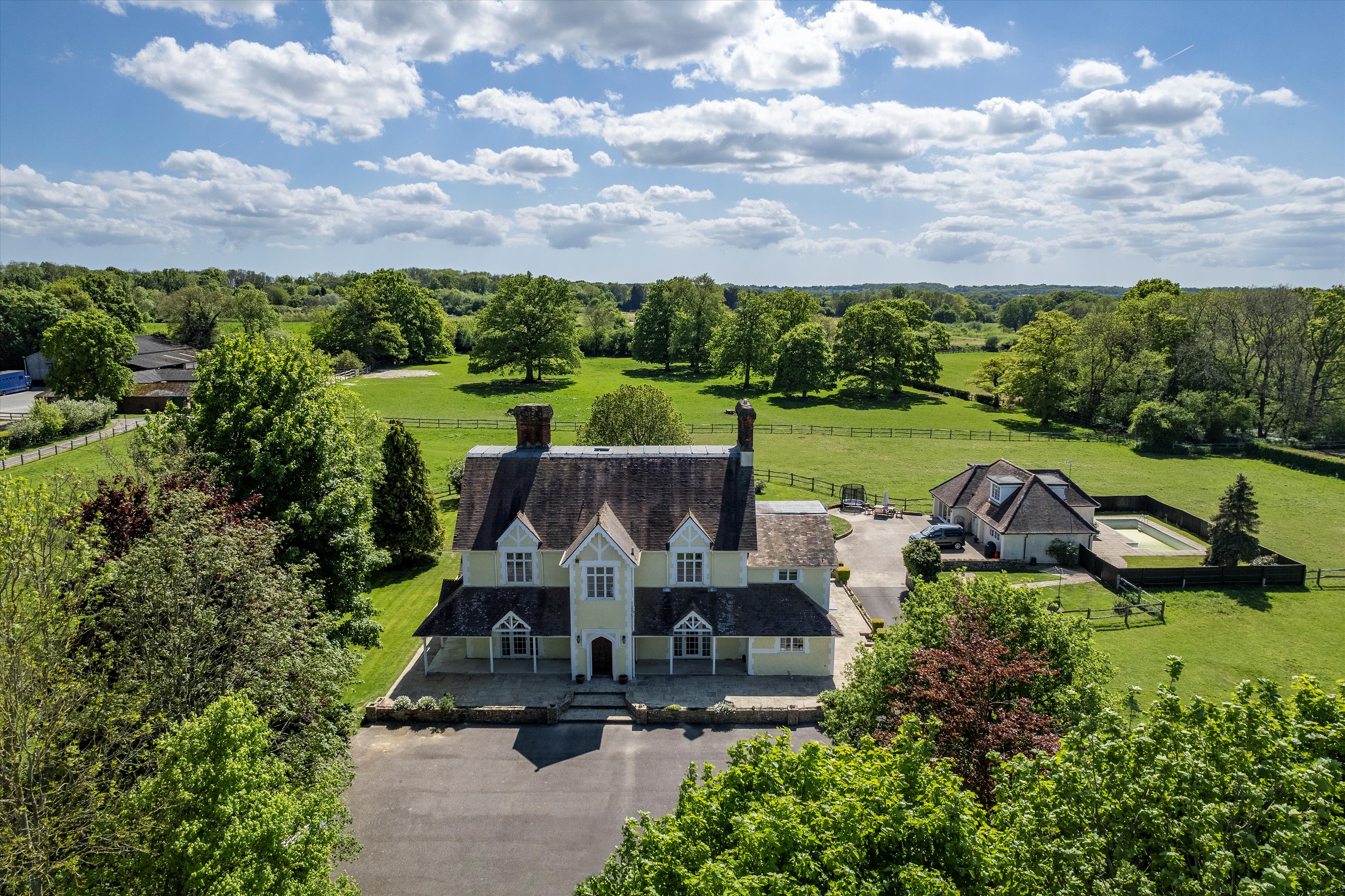 Guildford Road, Broadbridge Heath, Horsham, West Sussex, RH12