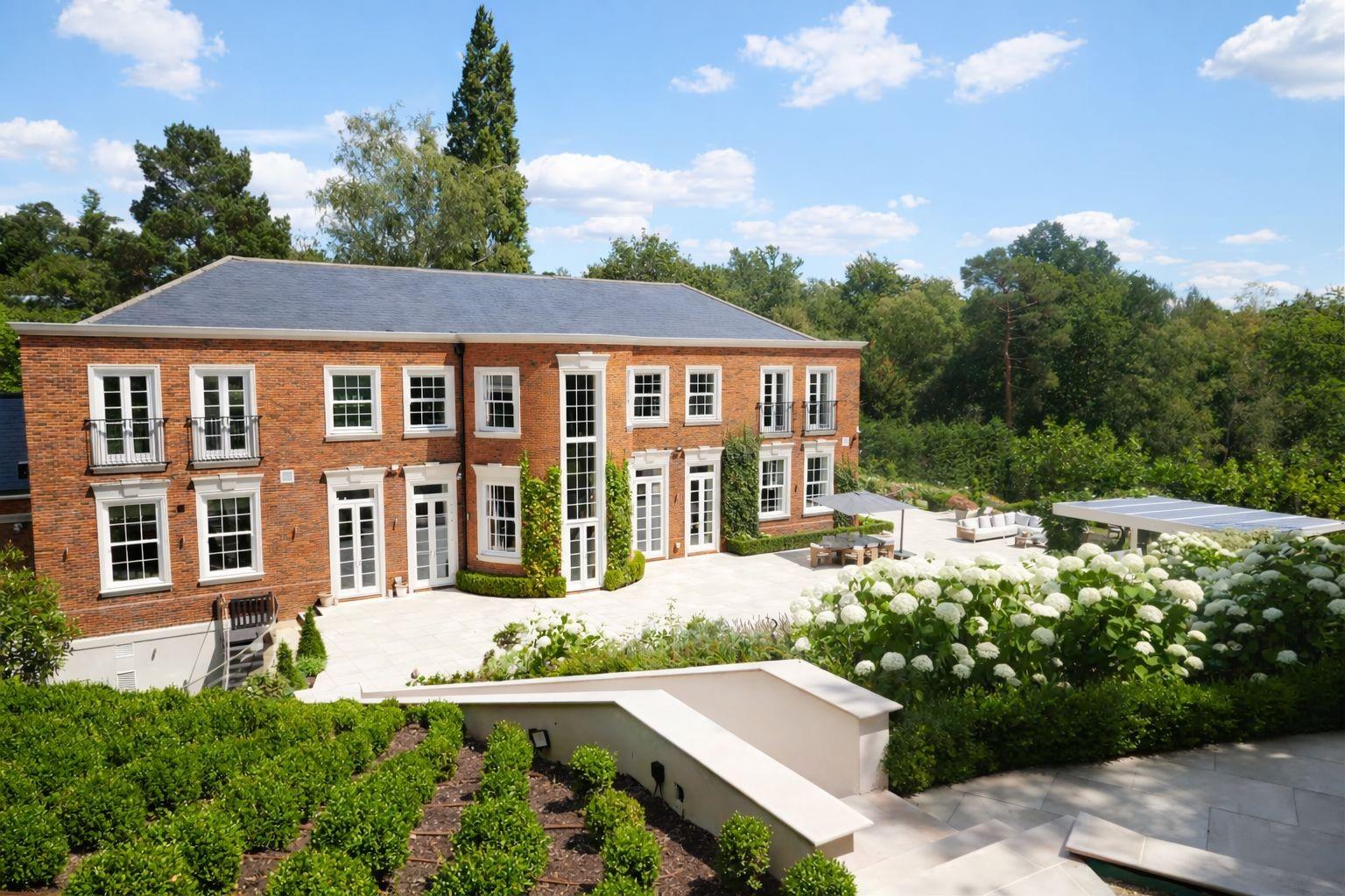 Rodona Road, St George's Hill, Weybridge, Surrey, KT13