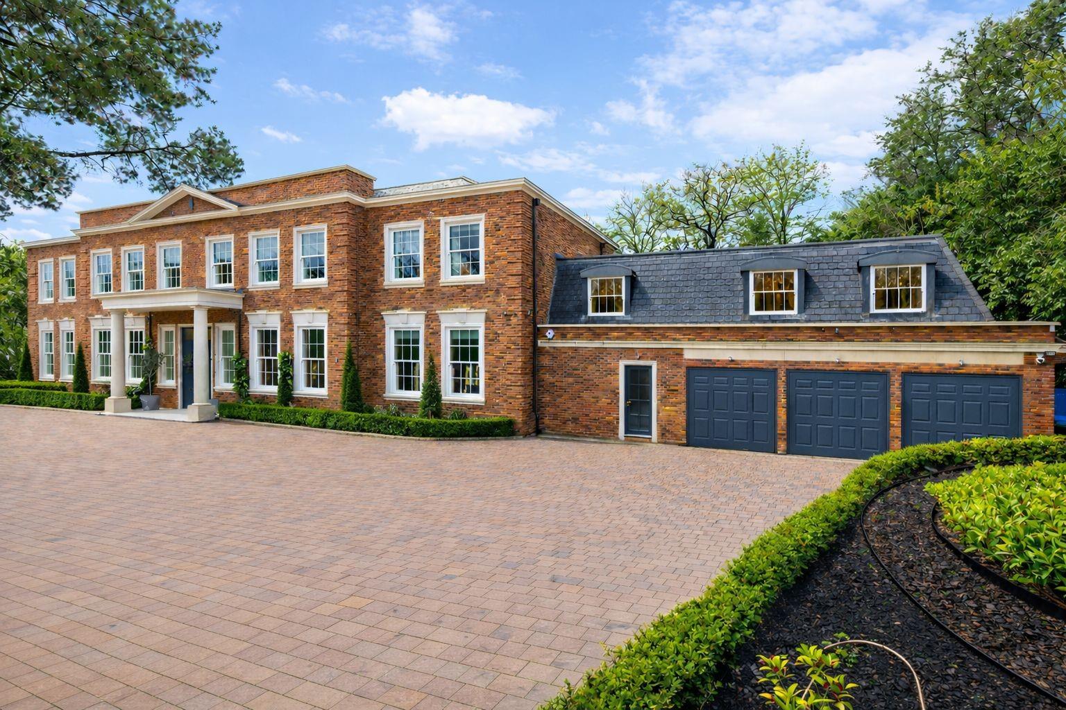Rodona Road, St George's Hill, Weybridge, Surrey, KT13
