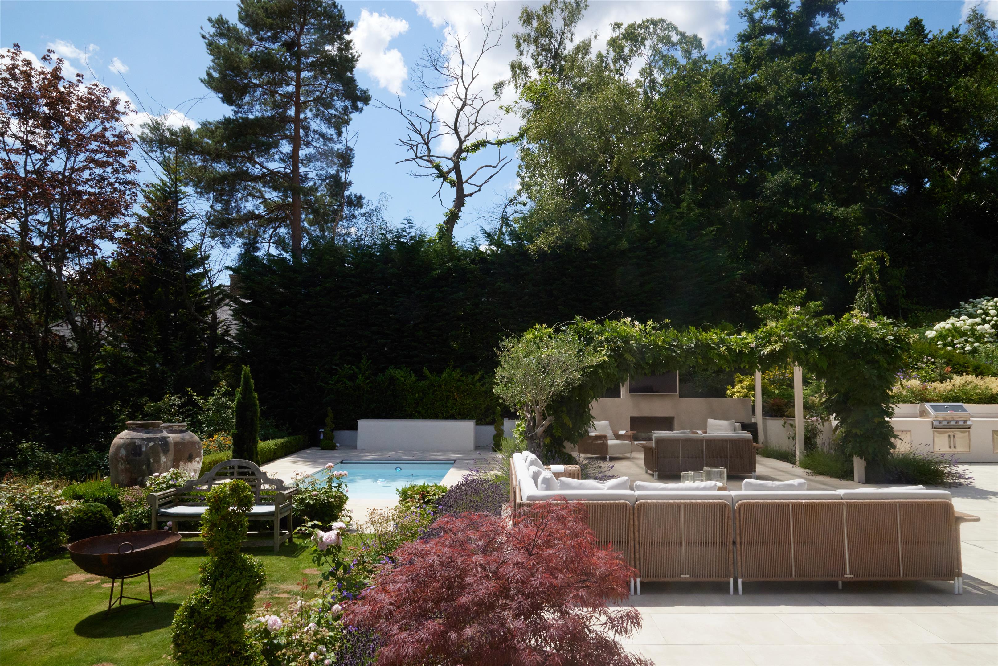 Rodona Road, St George's Hill, Weybridge, Surrey, KT13