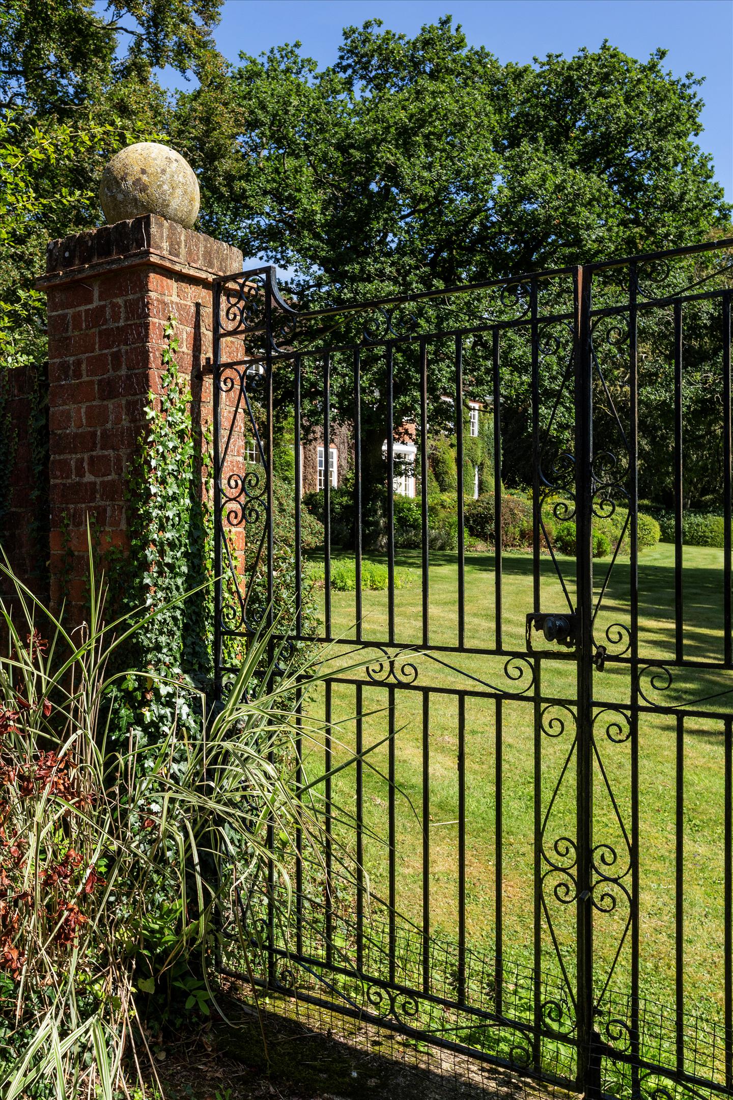 Preston Candover, Hampshire, RG25.