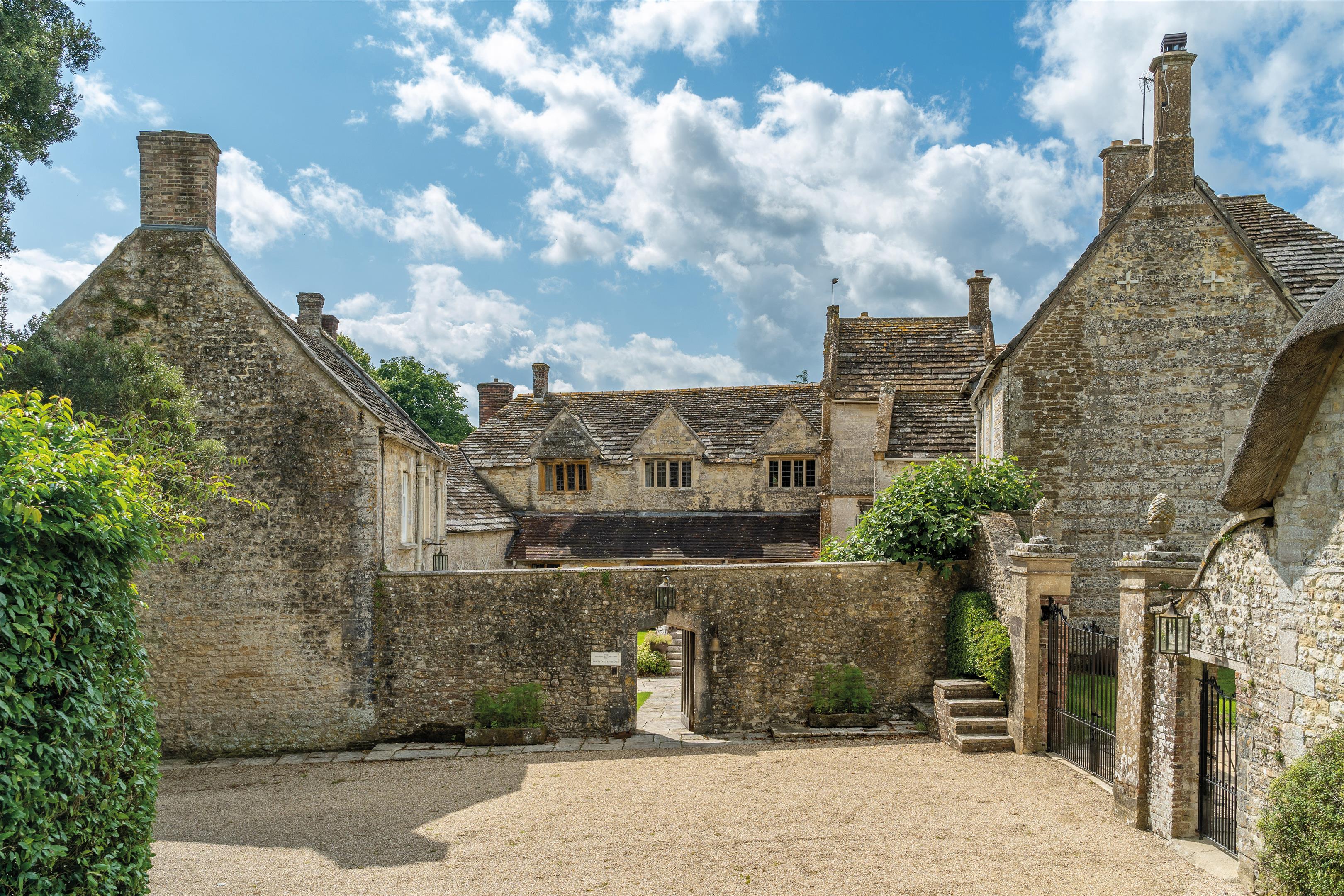Melcombe Bingham, Dorchester, DT2