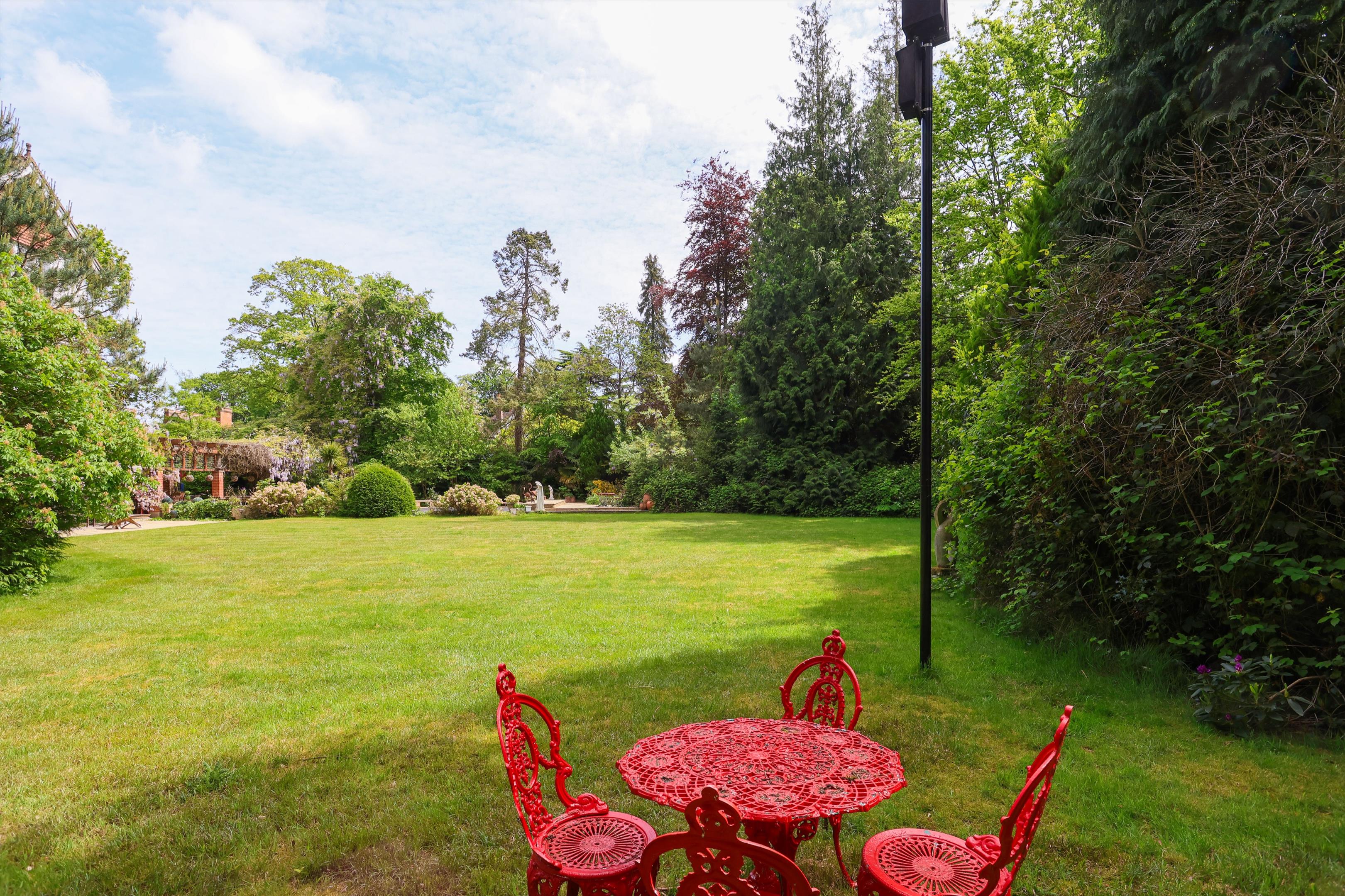 Granville Road, Weybridge, Surrey, KT13