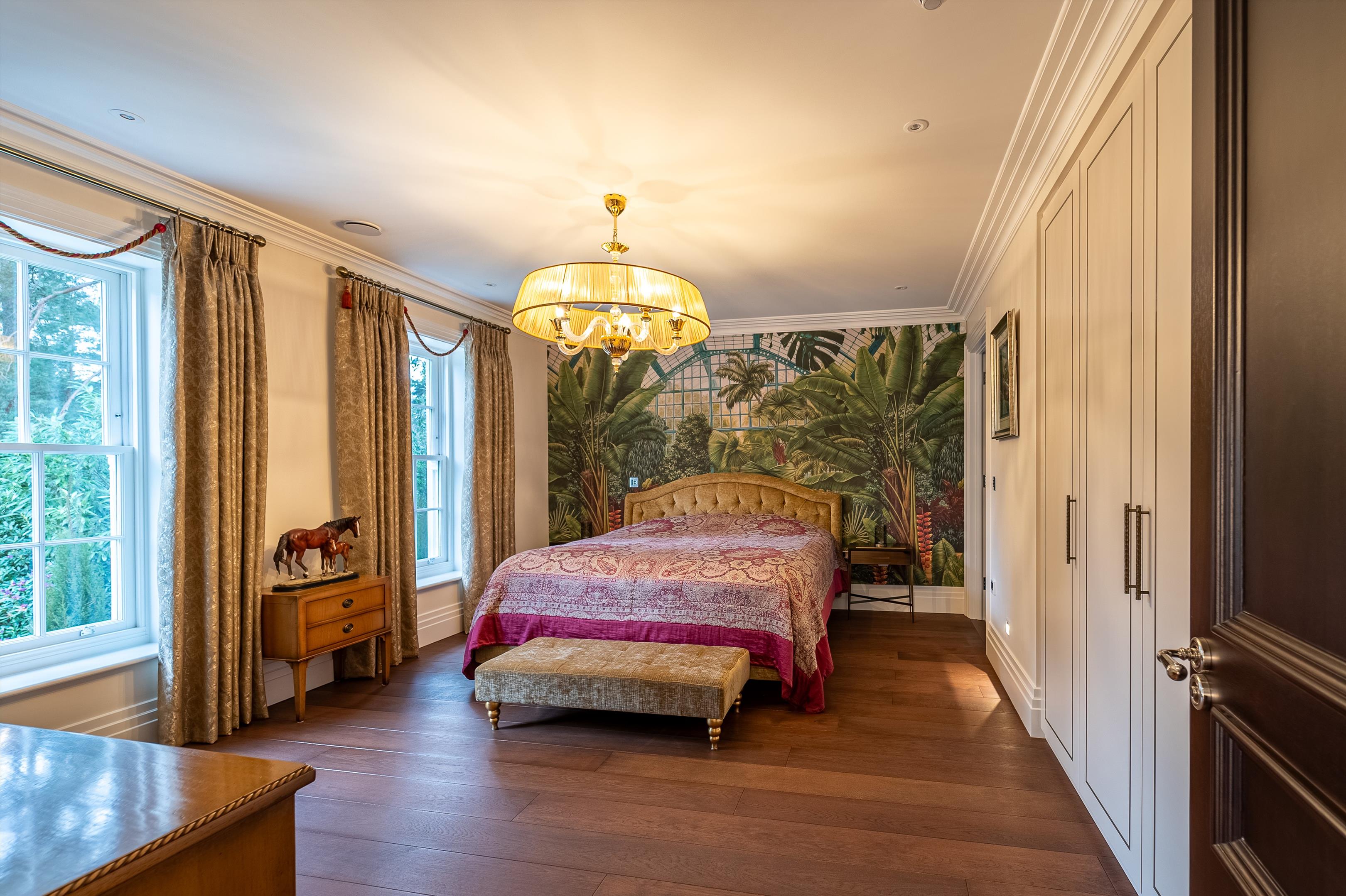 Virginia Avenue, Virginia Water, Surrey, GU25