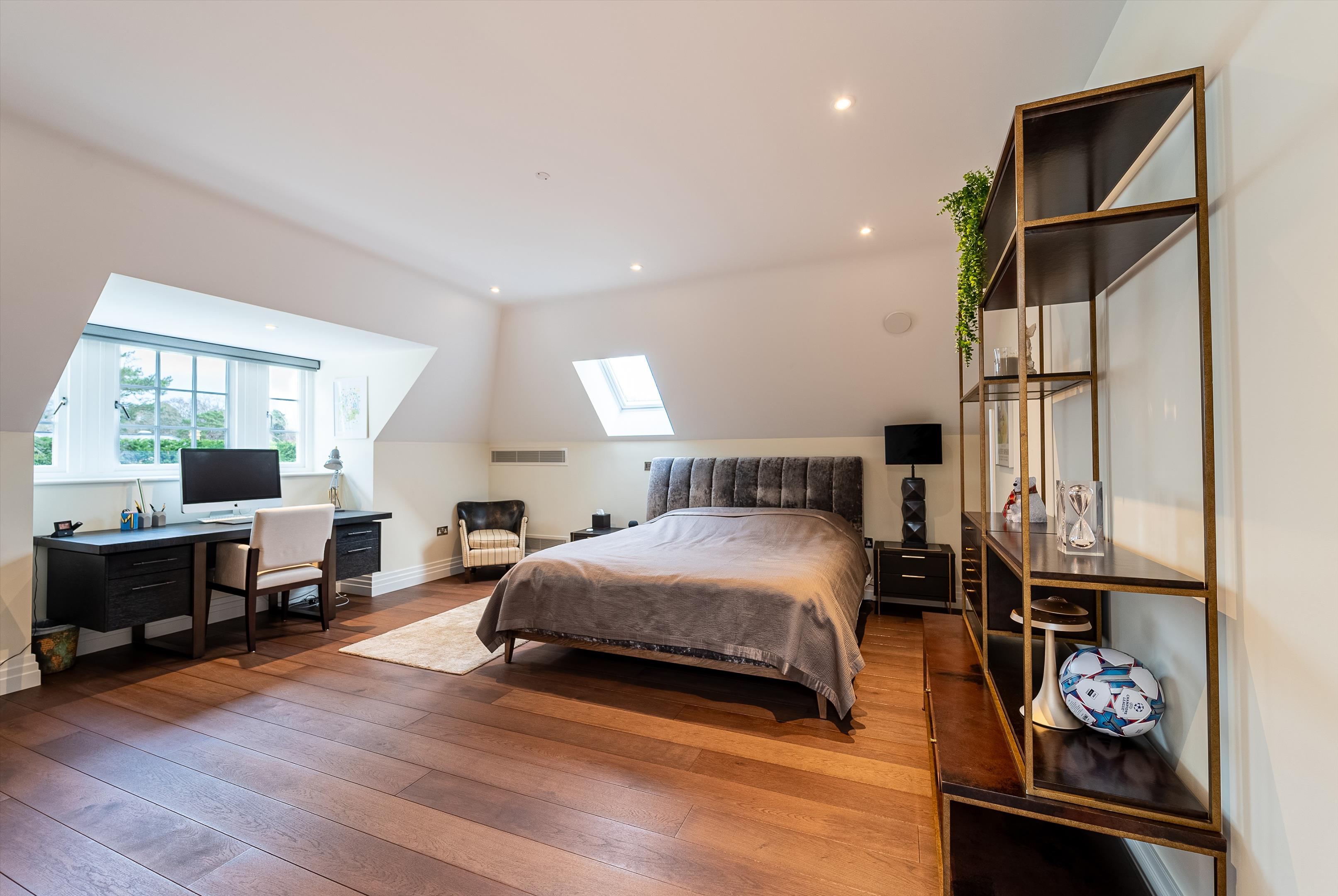 Virginia Avenue, Virginia Water, Surrey, GU25