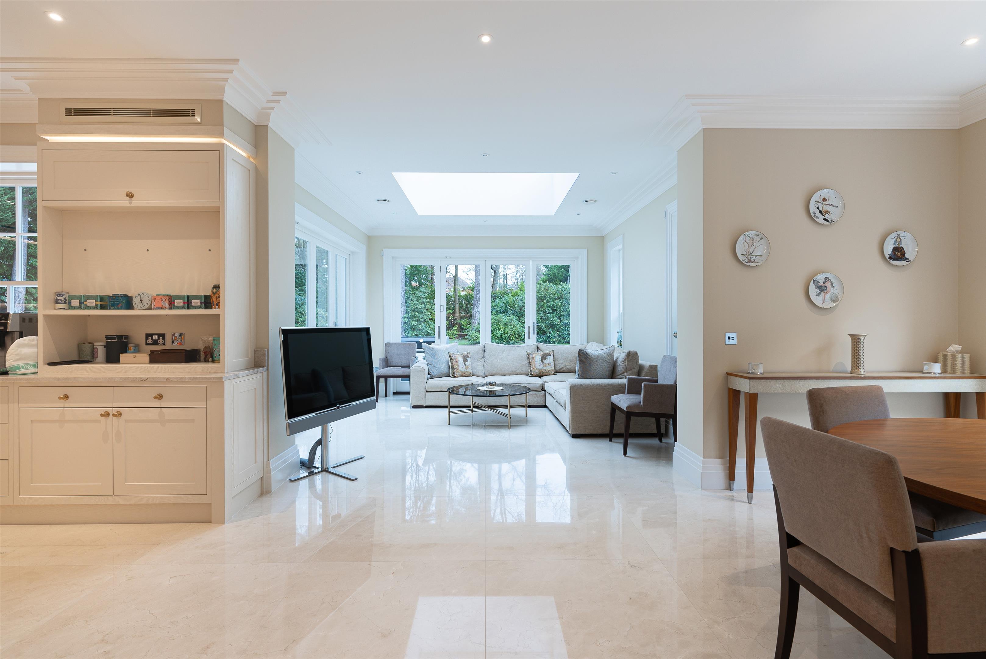 Virginia Avenue, Virginia Water, Surrey, GU25