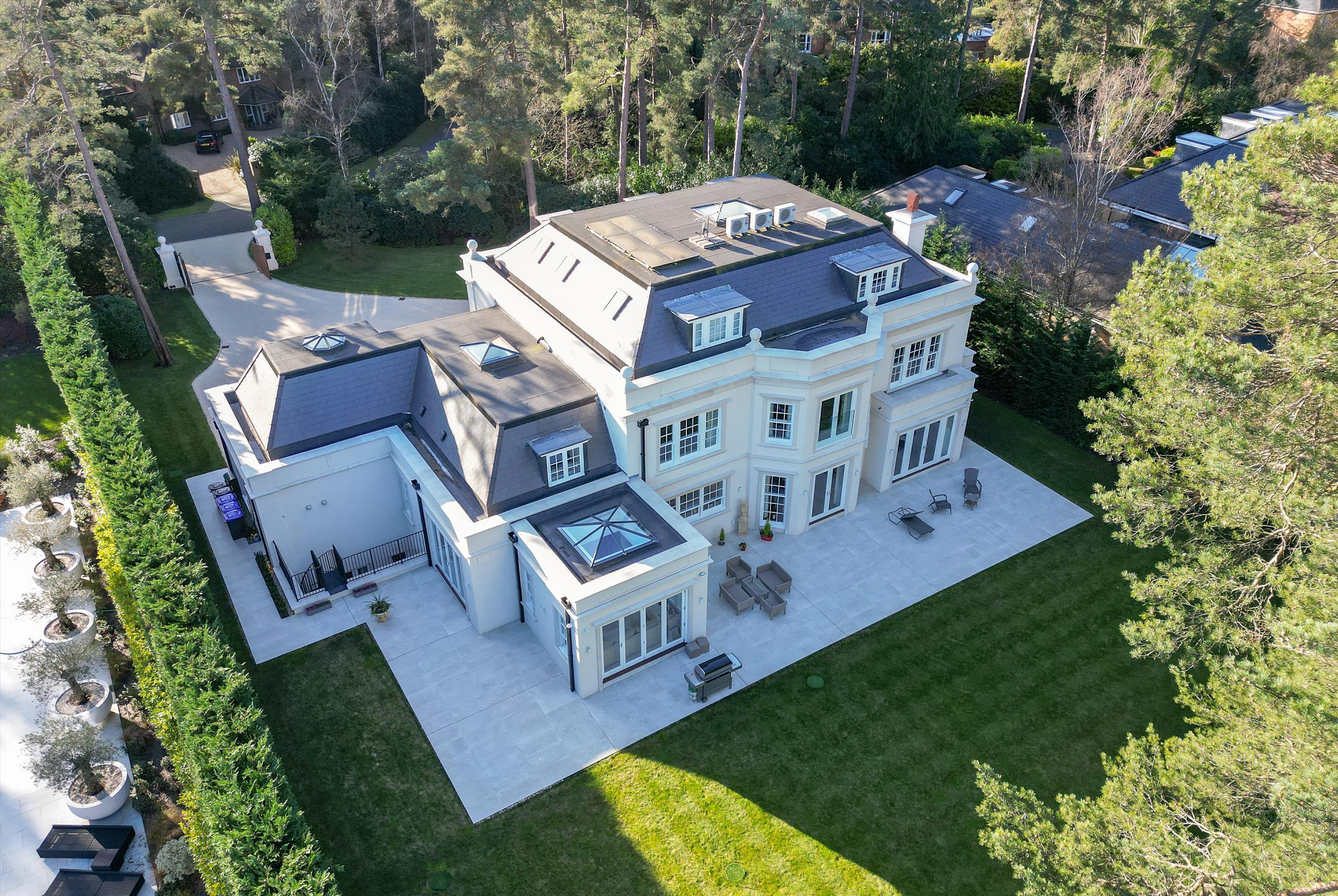 Virginia Avenue, Virginia Water, Surrey, GU25