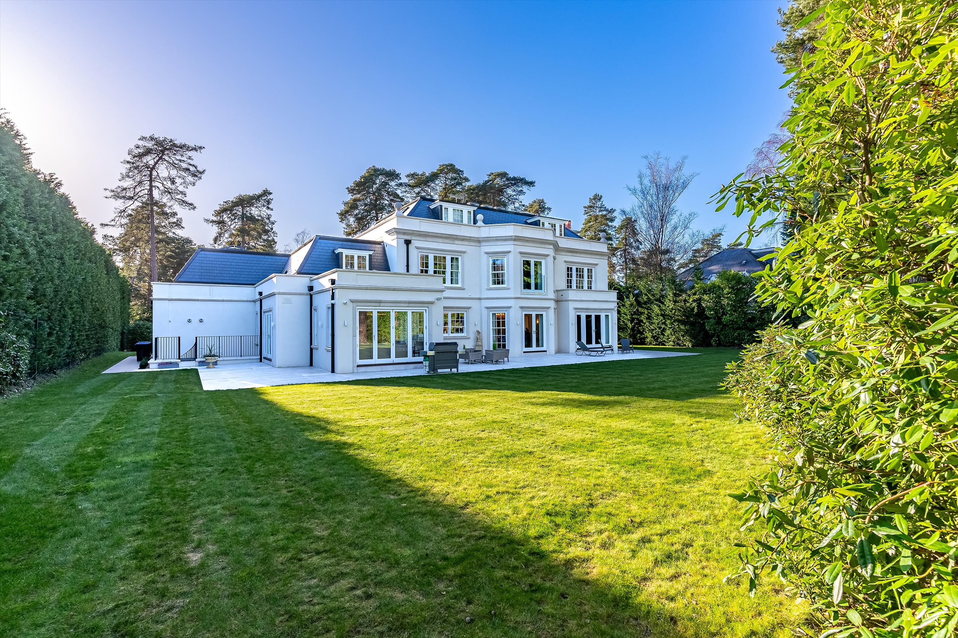 Virginia Avenue, Virginia Water, Surrey, GU25