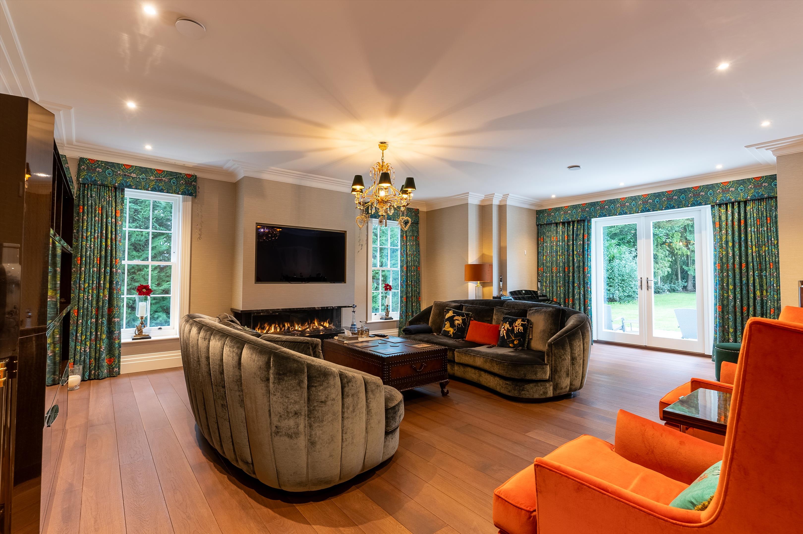 Virginia Avenue, Virginia Water, Surrey, GU25