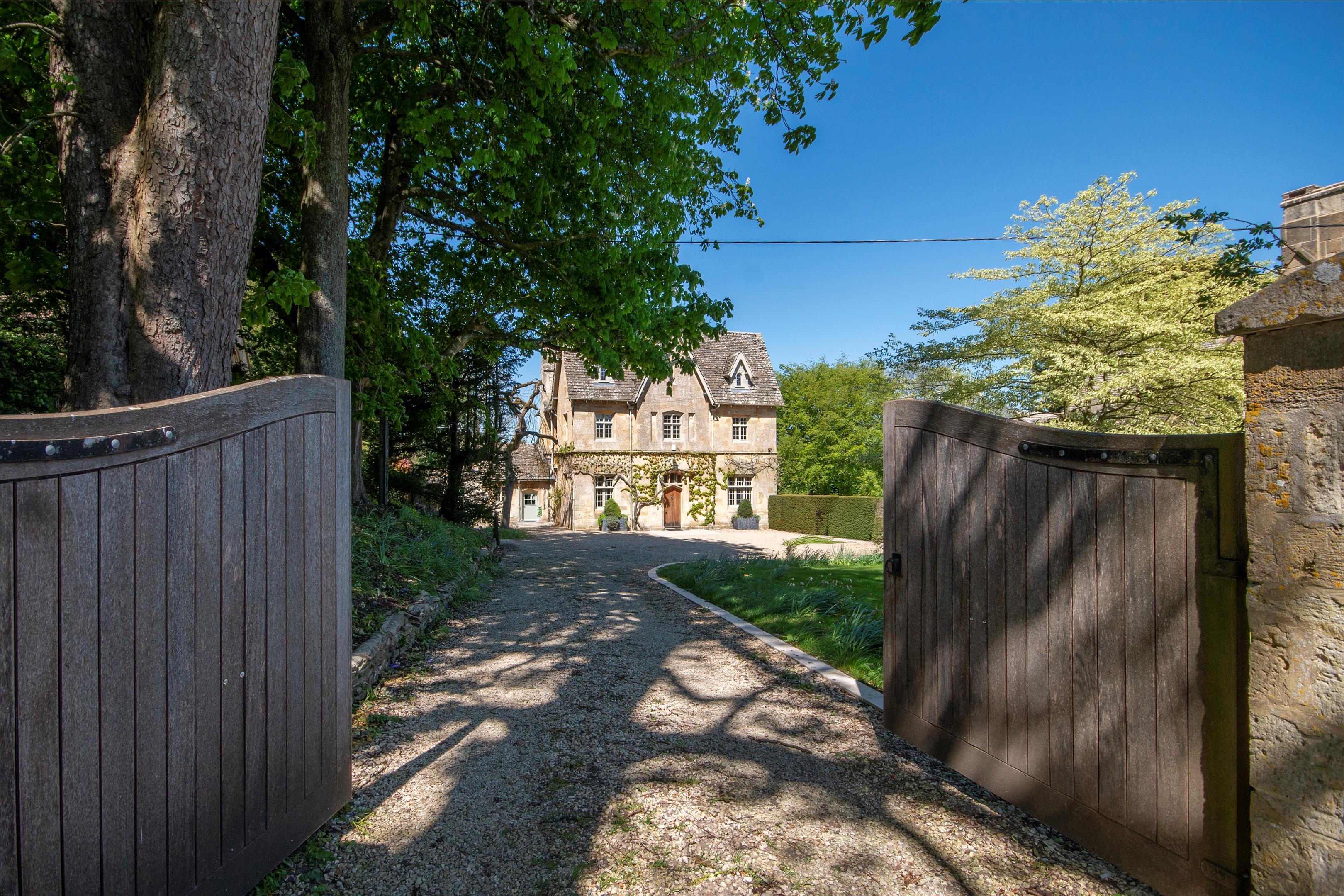 Church Lane, Sevenhampton, Cheltenham, Gloucestershire GL54