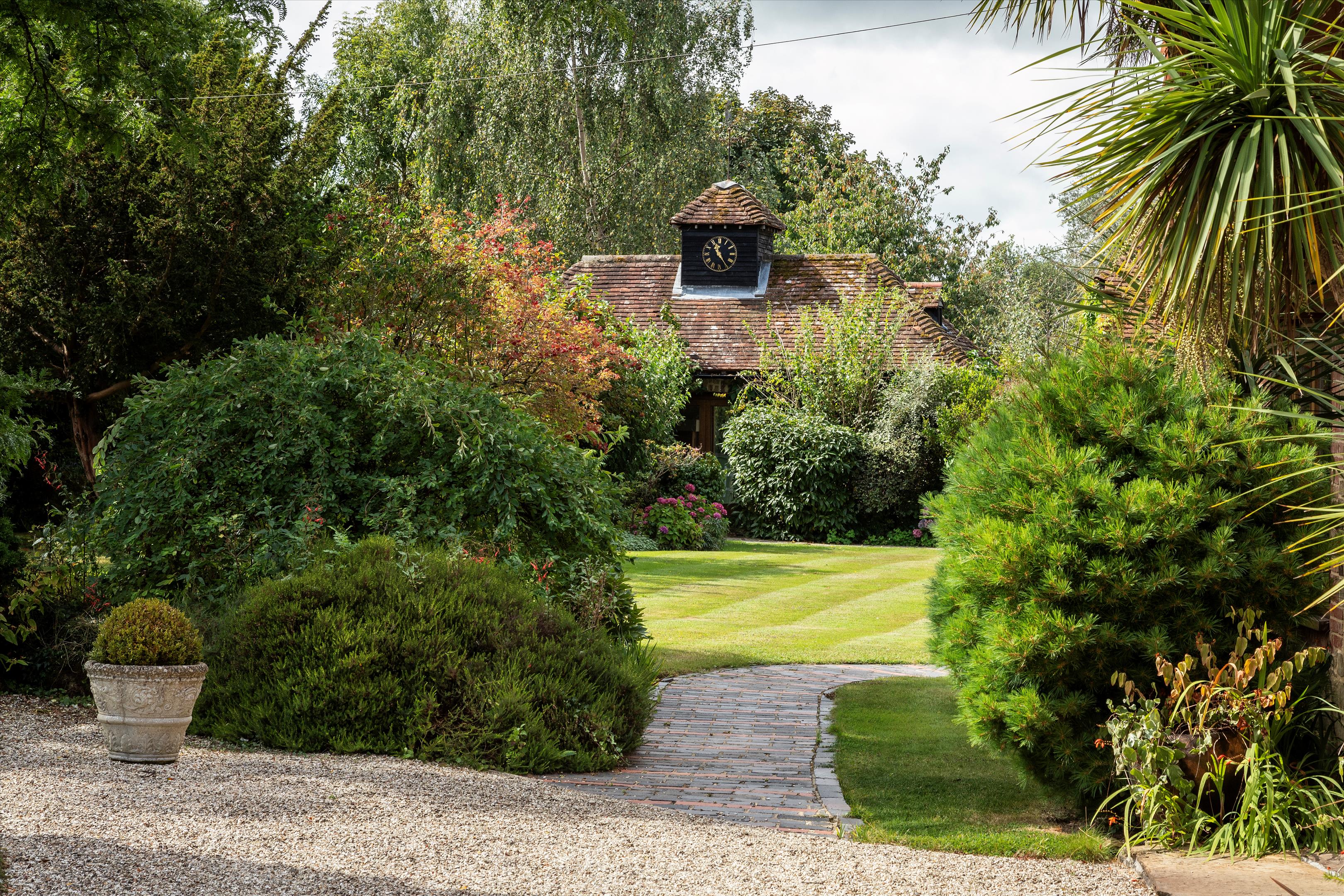 Nowhurst Lane, Slinfold, Horsham, West Sussex, RH12