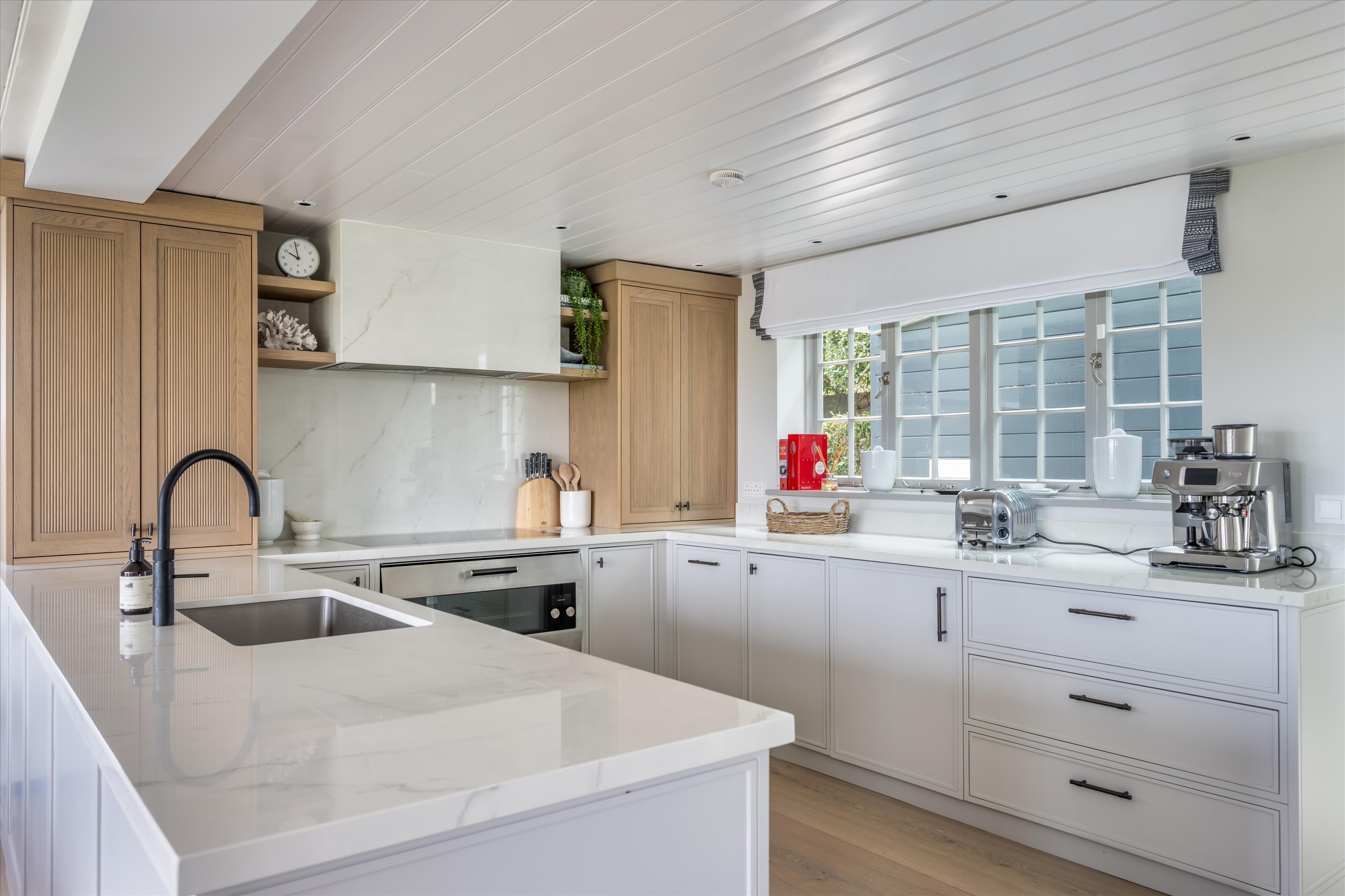 Shore Road, Bosham, Chichester, West Sussex, PO18.