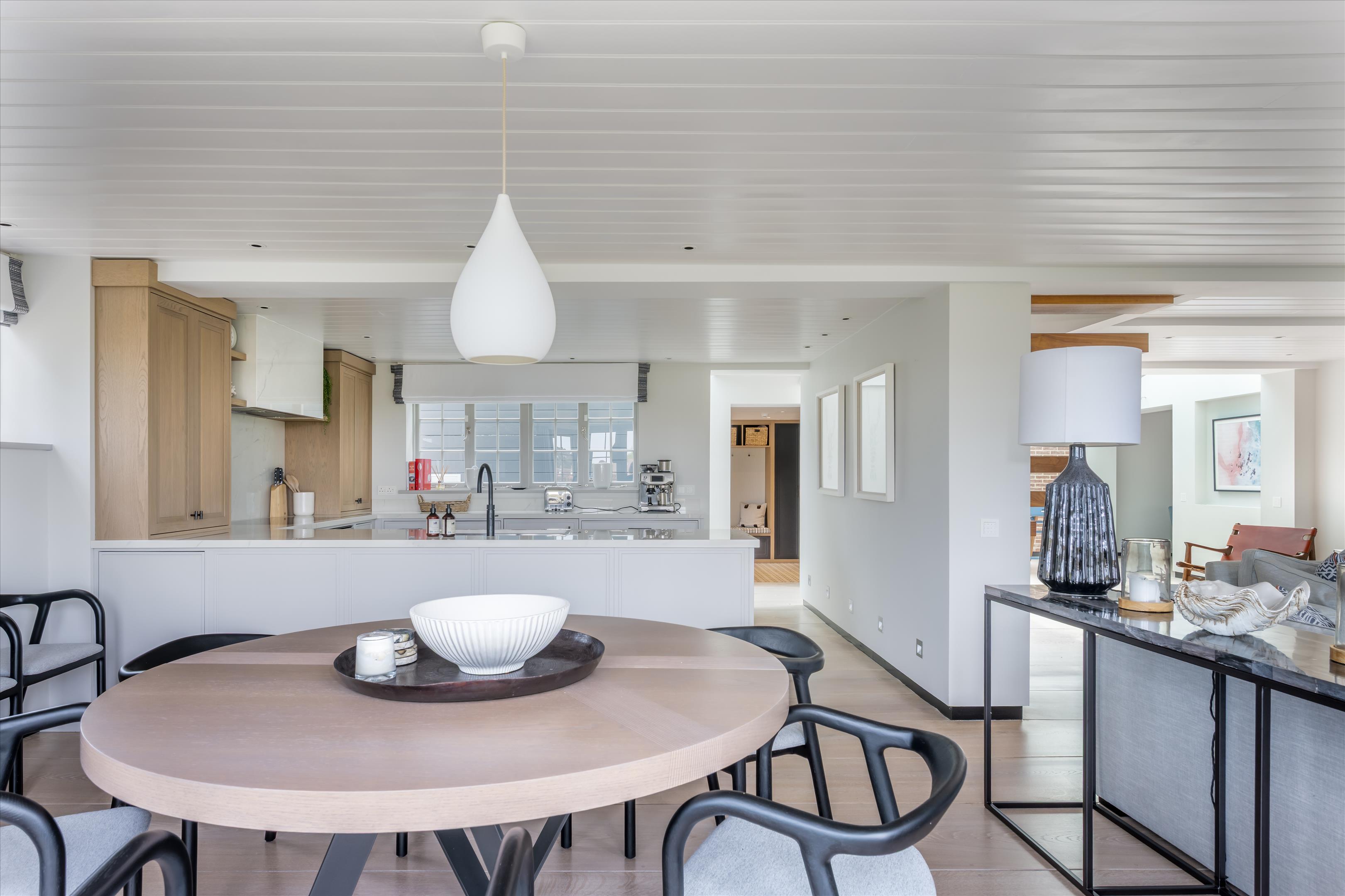 Shore Road, Bosham, Chichester, West Sussex, PO18.