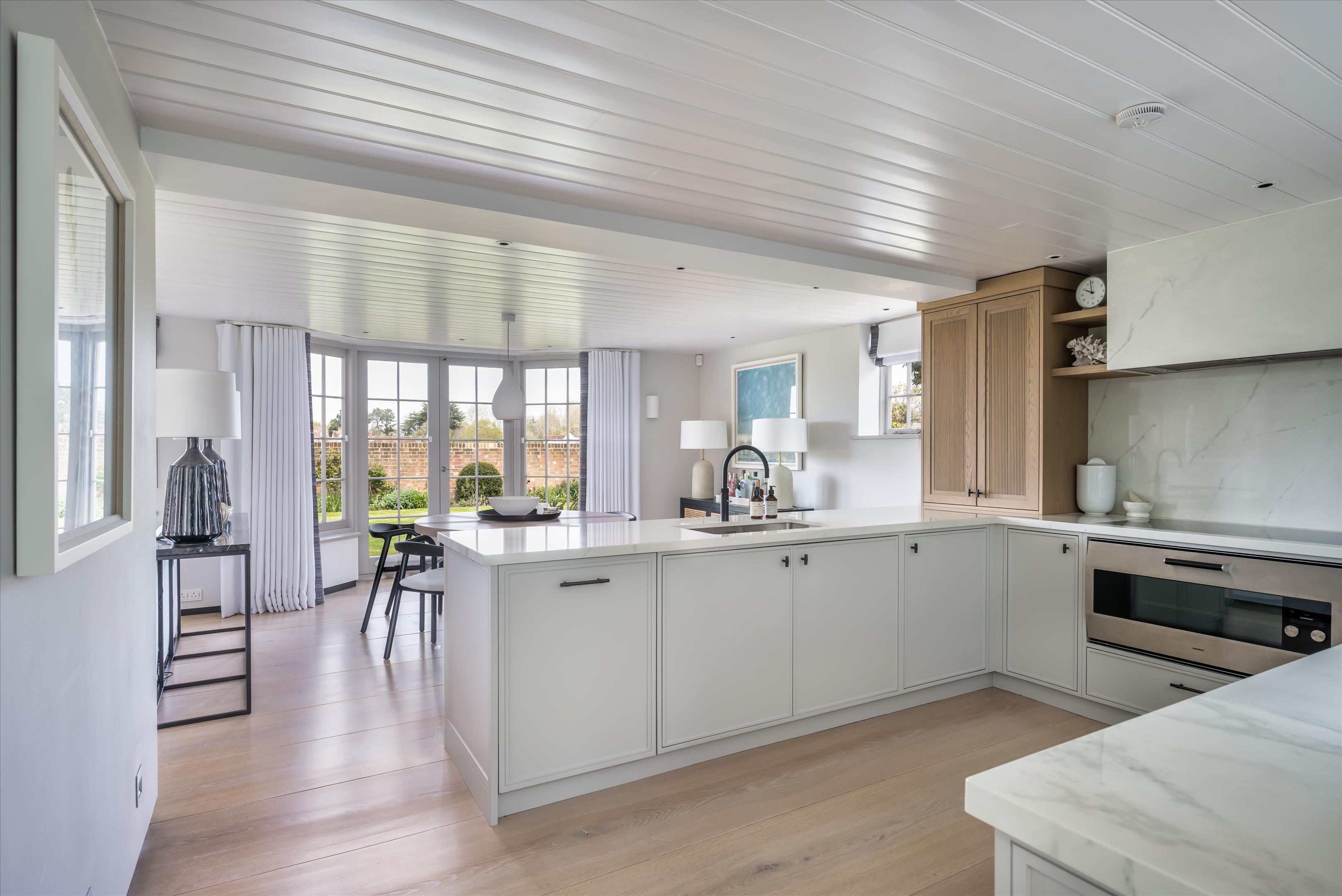 Shore Road, Bosham, Chichester, West Sussex, PO18.