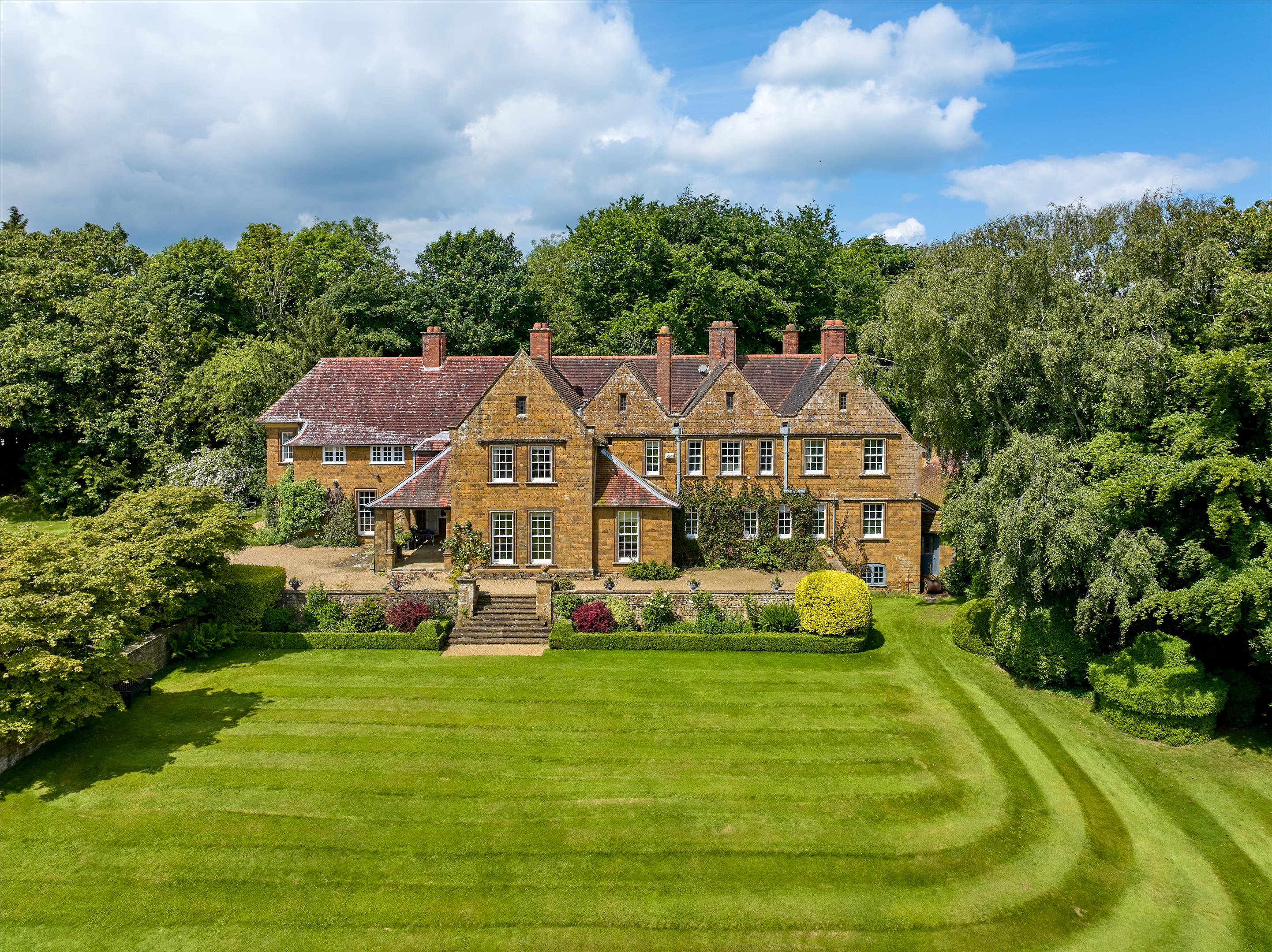 Adderbury, Oxfordshire, OX17