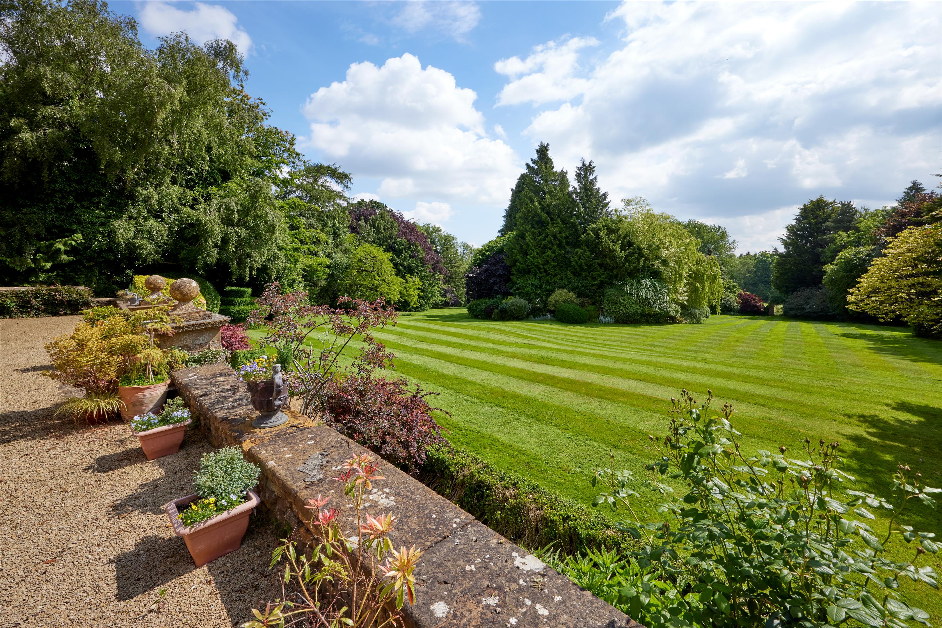 Adderbury, Oxfordshire, OX17