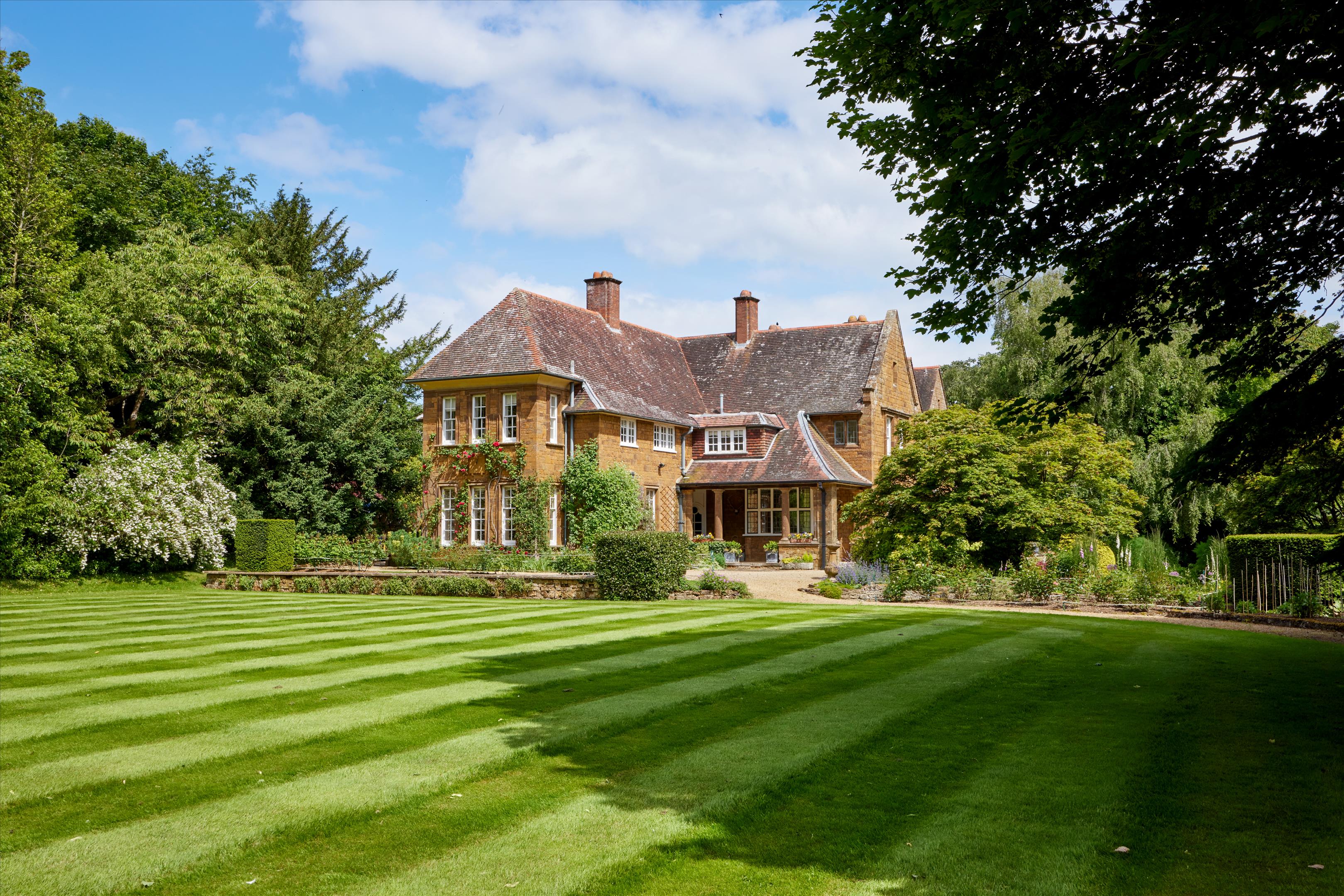 Adderbury, Oxfordshire, OX17
