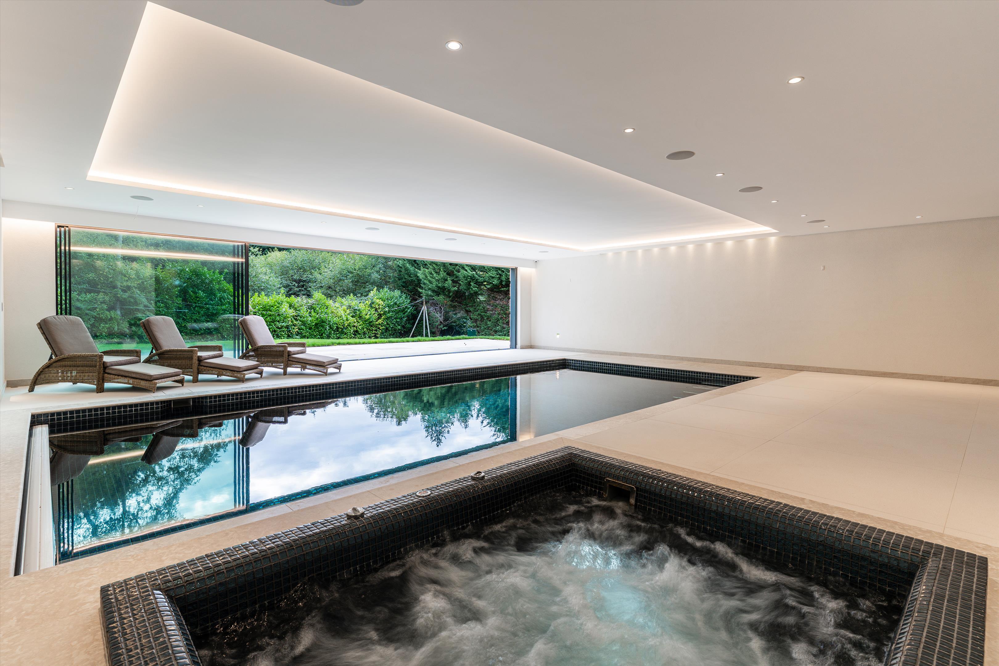 Linden Road, St George's Hill, Weybridge, Surrey, KT13