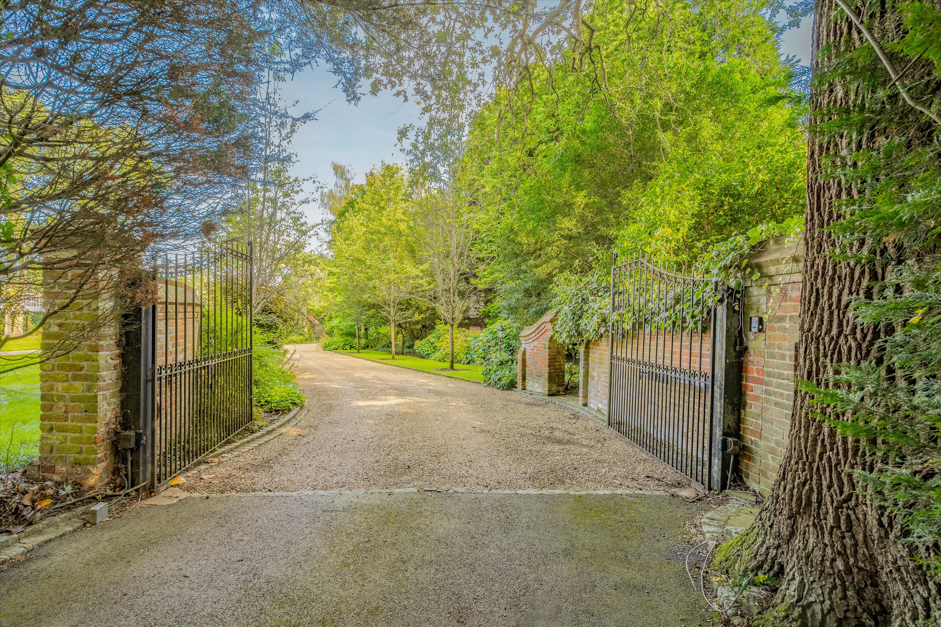 Wentworth Drive, Wentworth, Virginia Water, Surrey, GU25