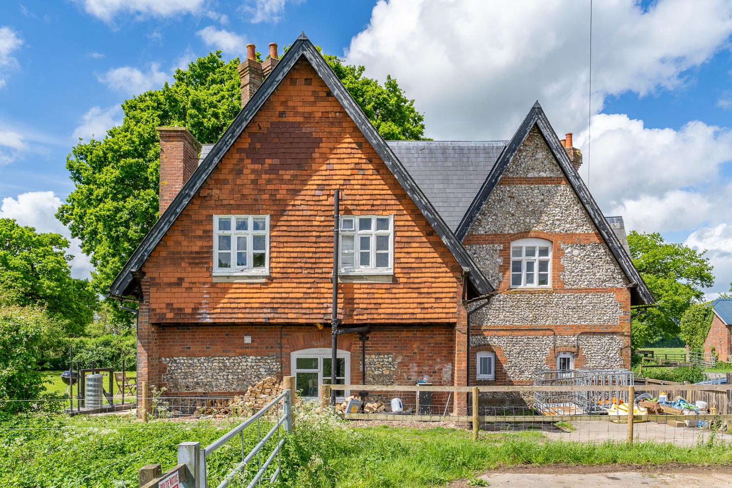 Overton, Basingstoke, Hampshire, RG25