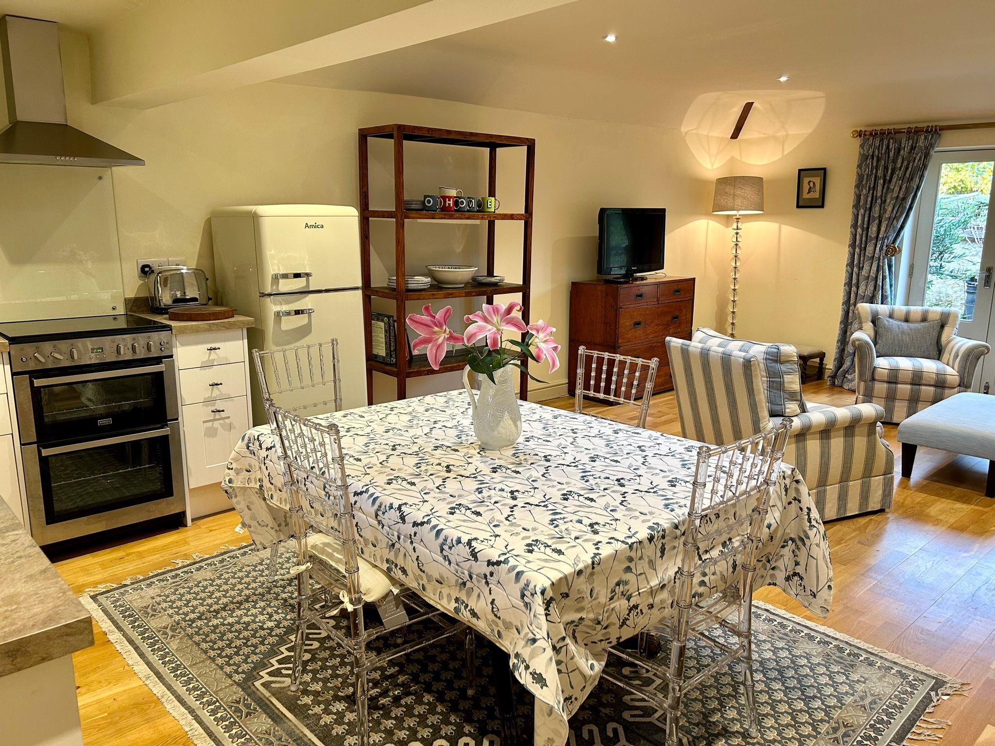 Burton Street, Marnhull, Sturminster Newton, DT10