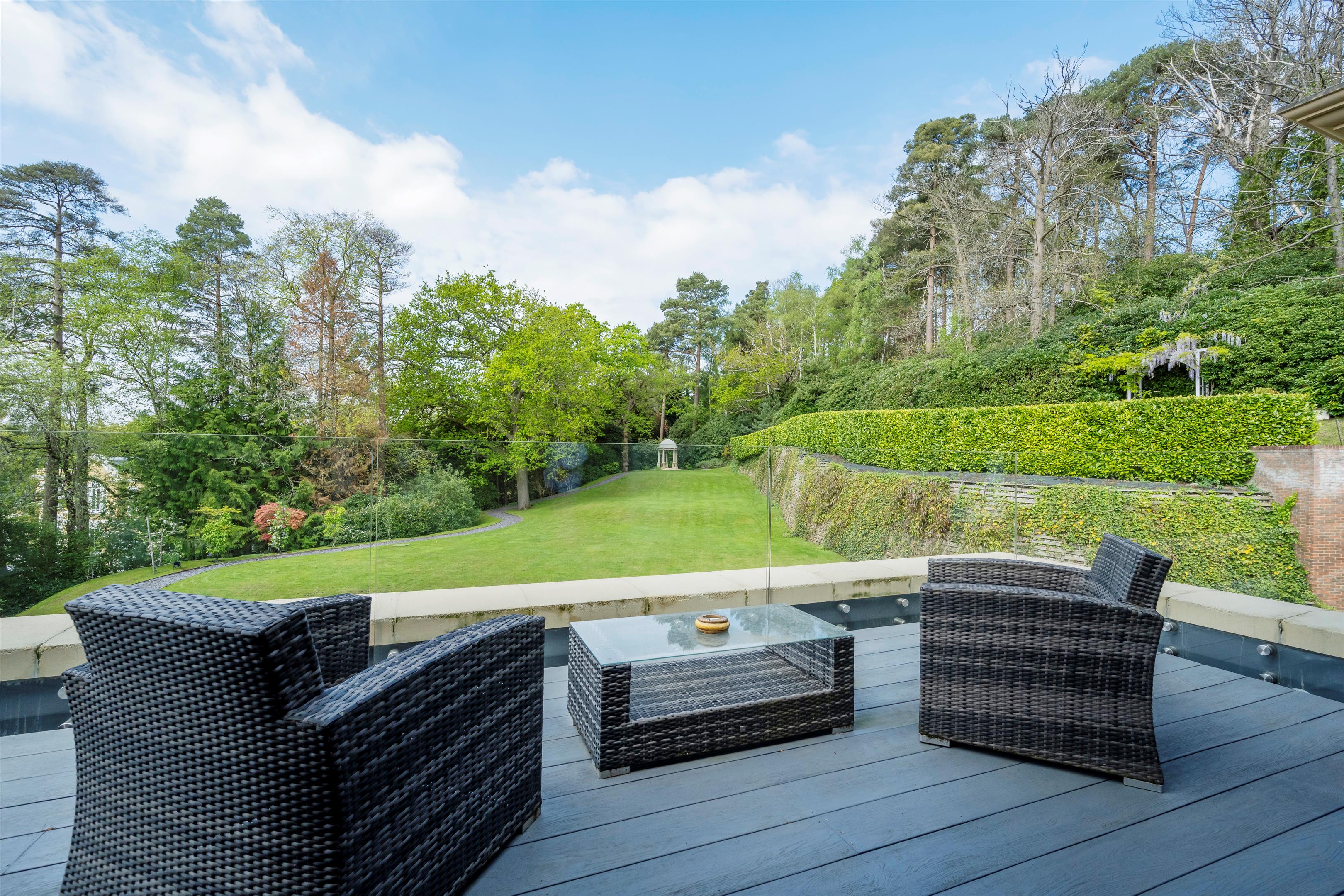 Golf Club Road, St George's Hill, Weybridge, Surrey, KT13
