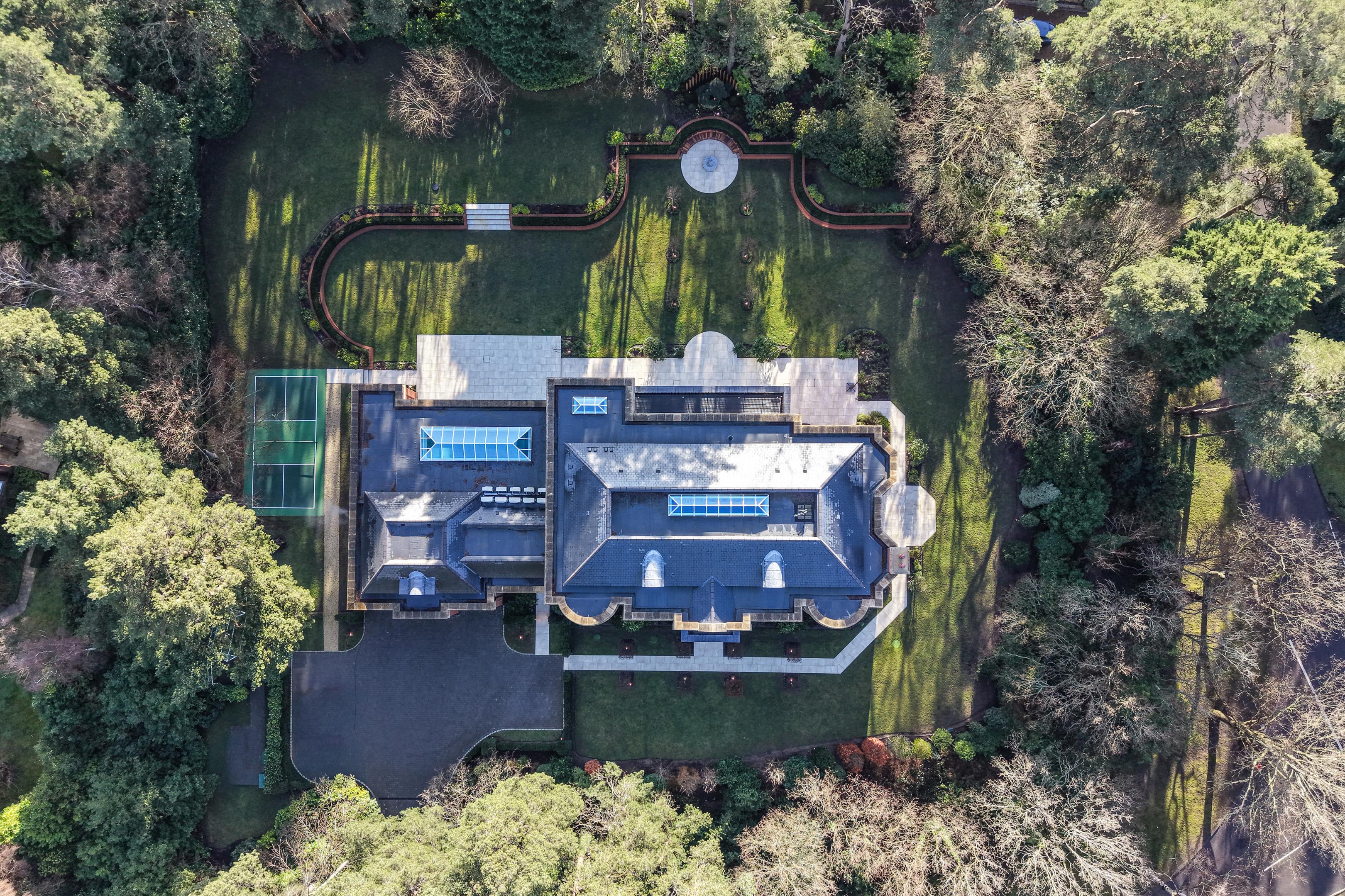 West Road, St George's Hill, Weybridge, Surrey KT13