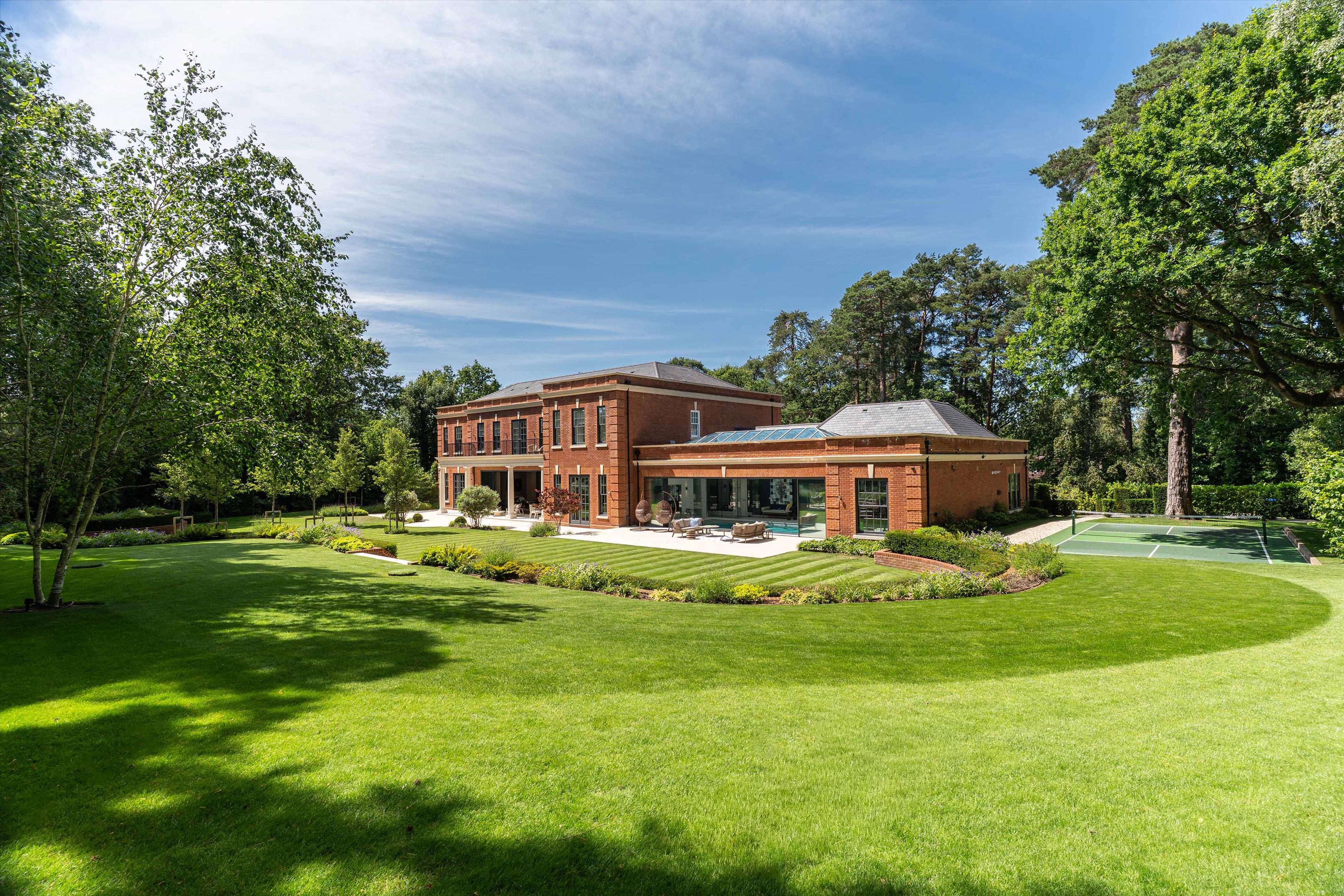 West Road, St George's Hill, Weybridge, Surrey KT13