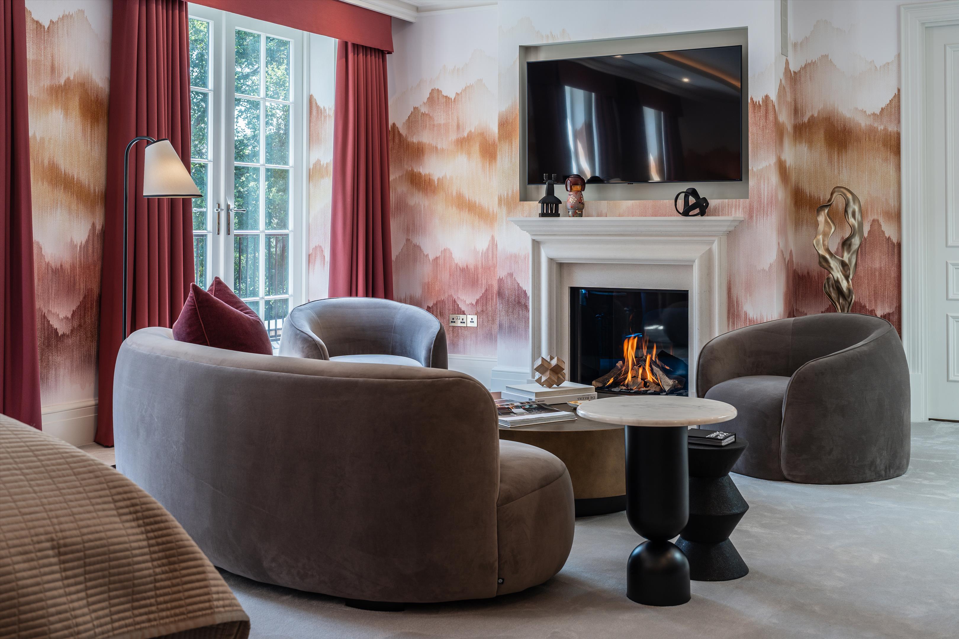 West Road, St George's Hill, Weybridge, Surrey KT13