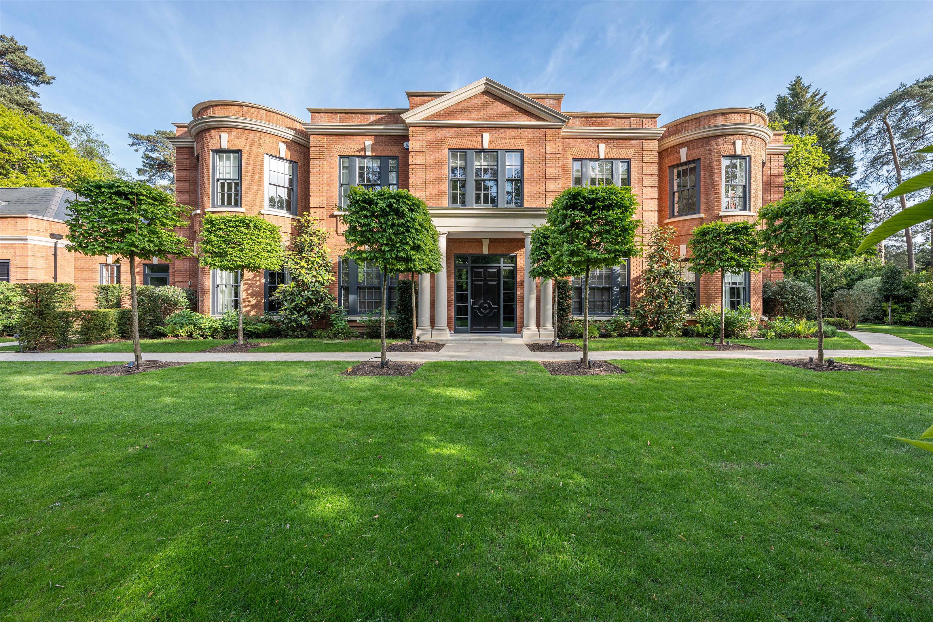 West Road, St George's Hill, Weybridge, Surrey KT13