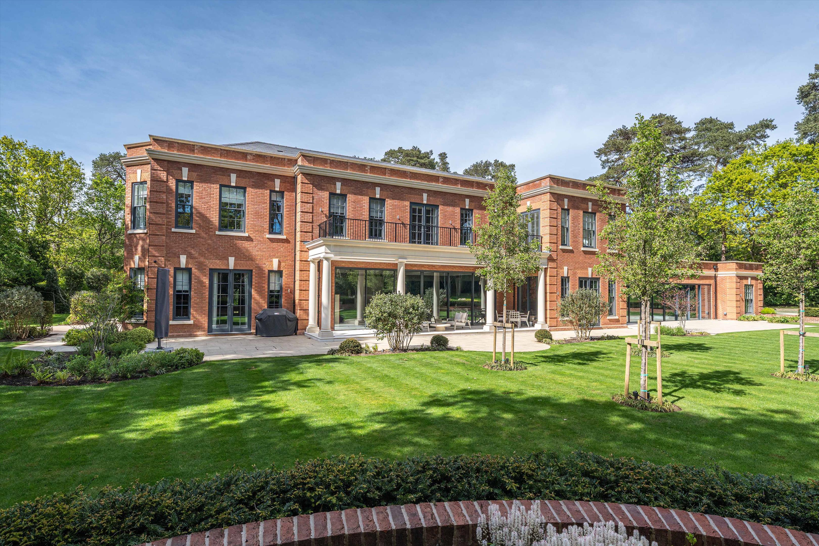 West Road, St George's Hill, Weybridge, Surrey KT13
