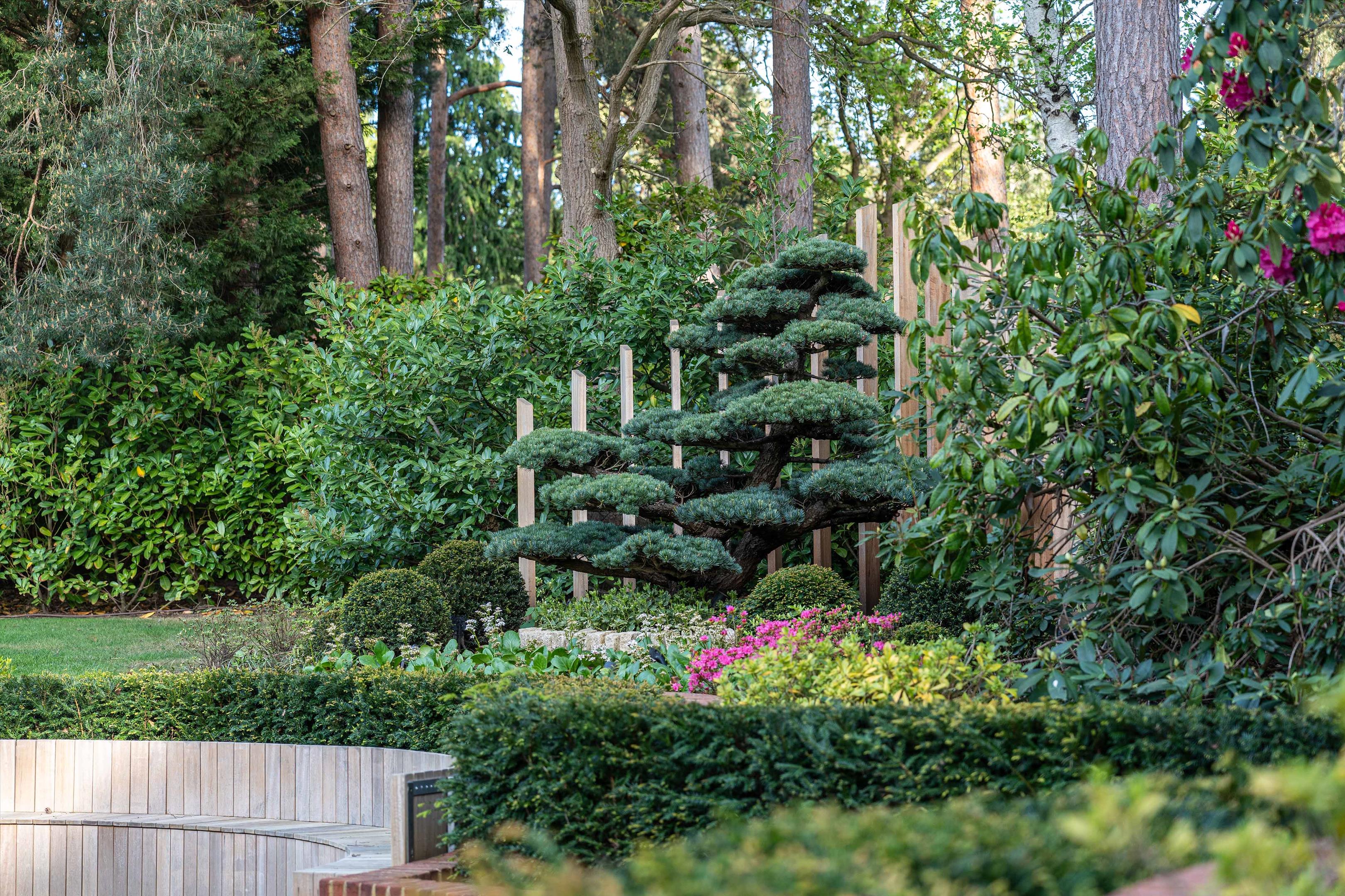 West Road, St George's Hill, Weybridge, Surrey KT13