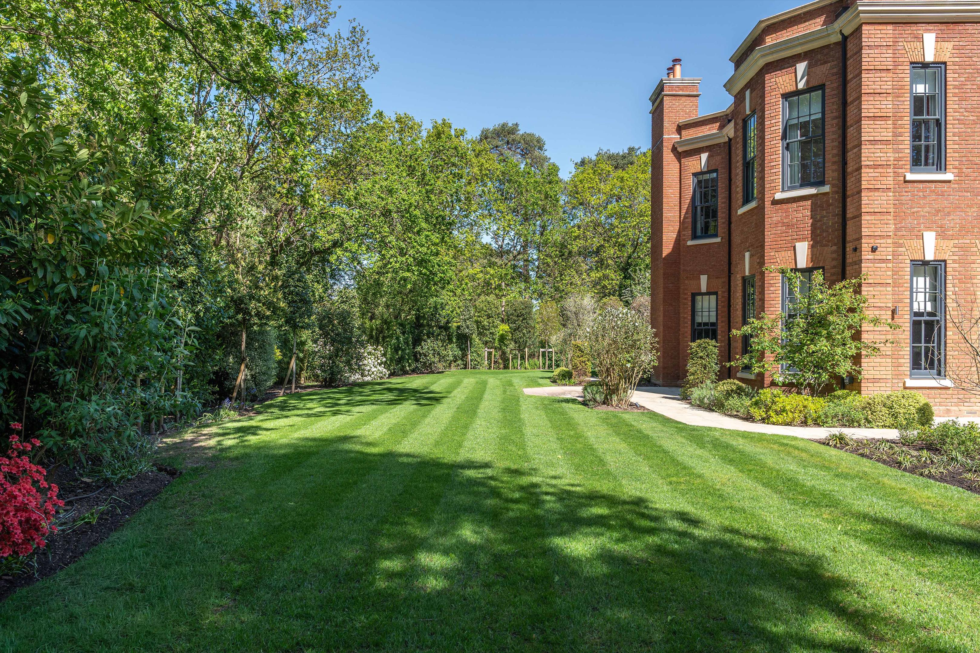West Road, St George's Hill, Weybridge, Surrey KT13