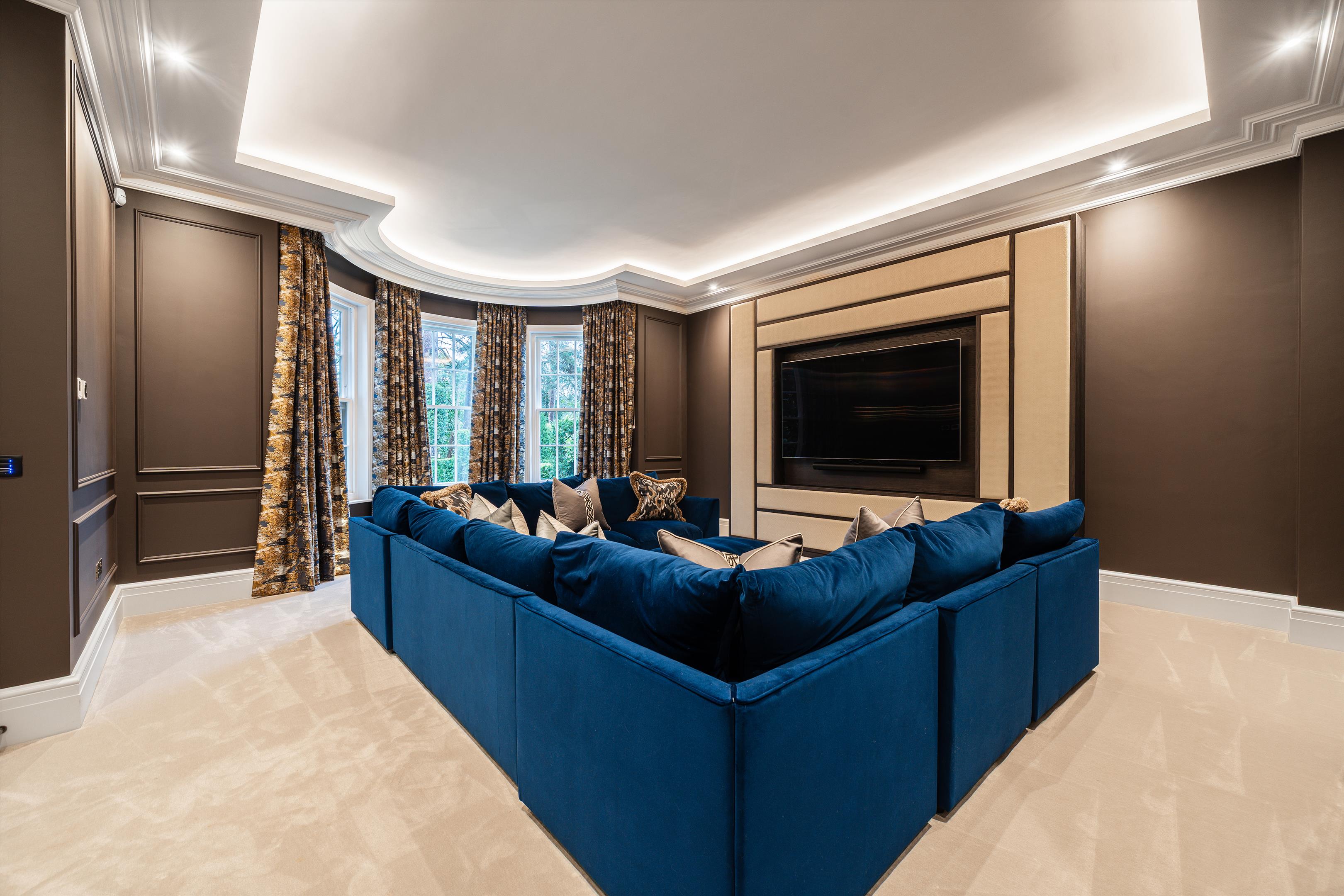 West Road, St George's Hill, Weybridge, Surrey KT13