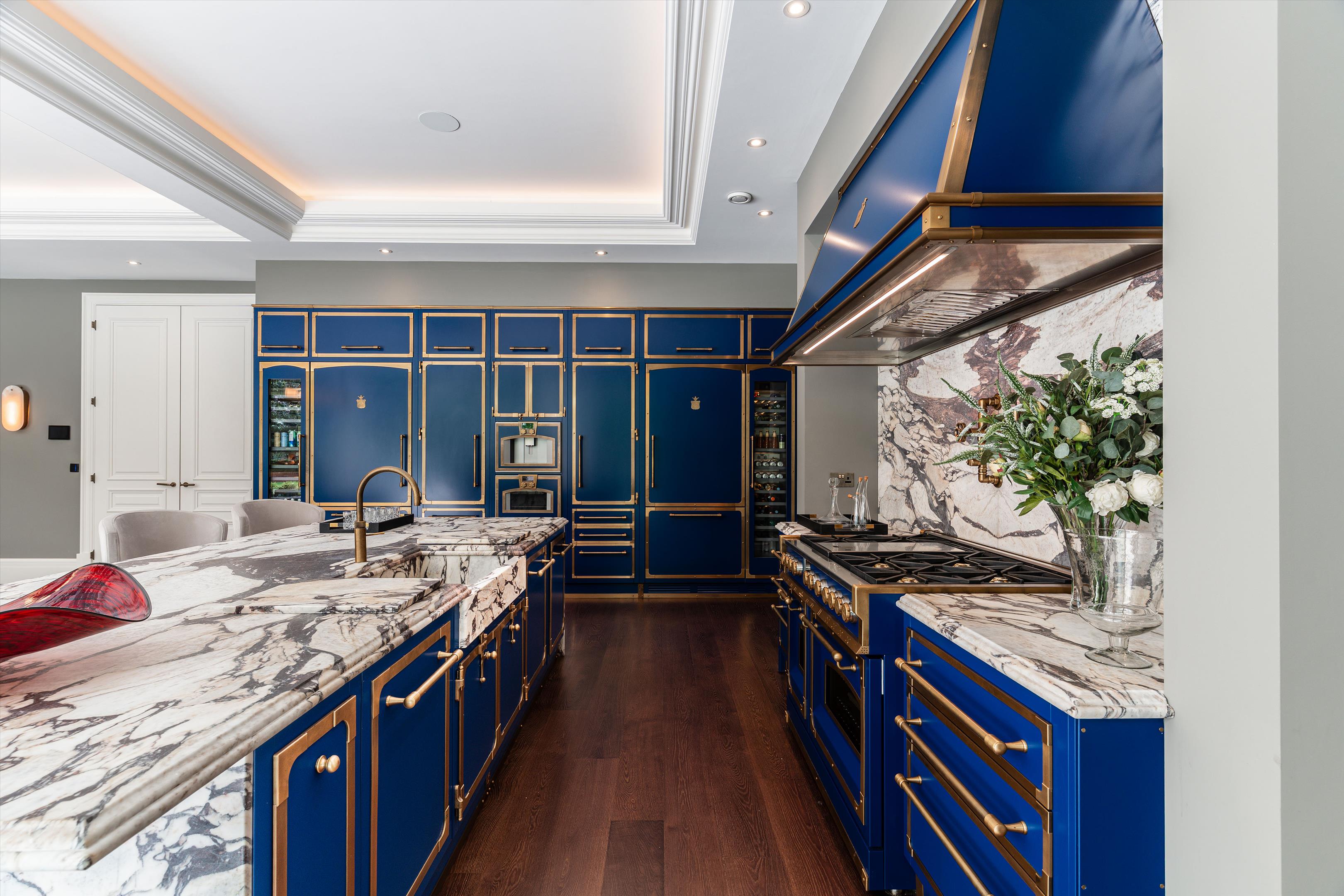 West Road, St George's Hill, Weybridge, Surrey KT13