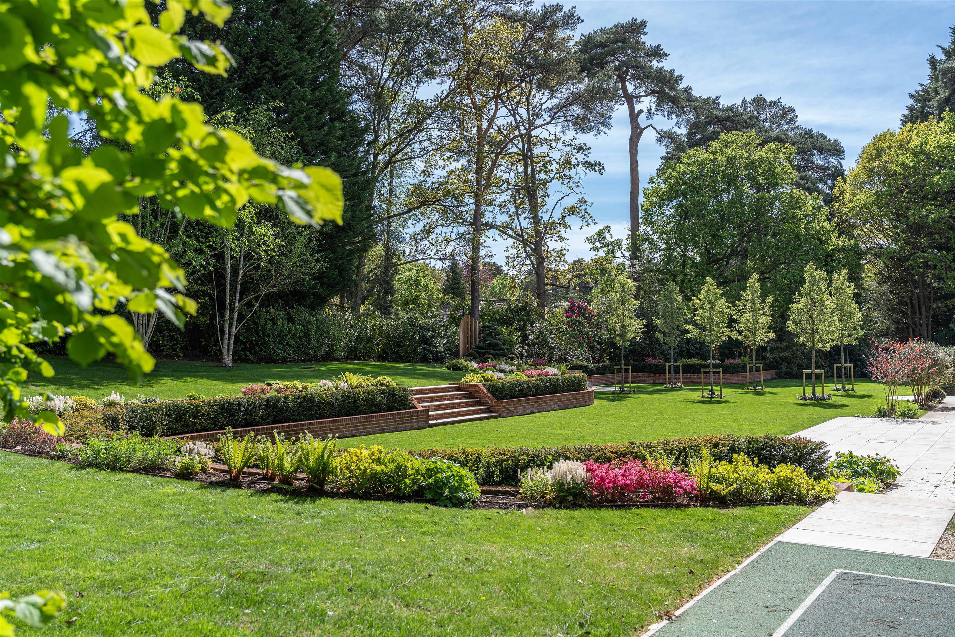 West Road, St George's Hill, Weybridge, Surrey KT13