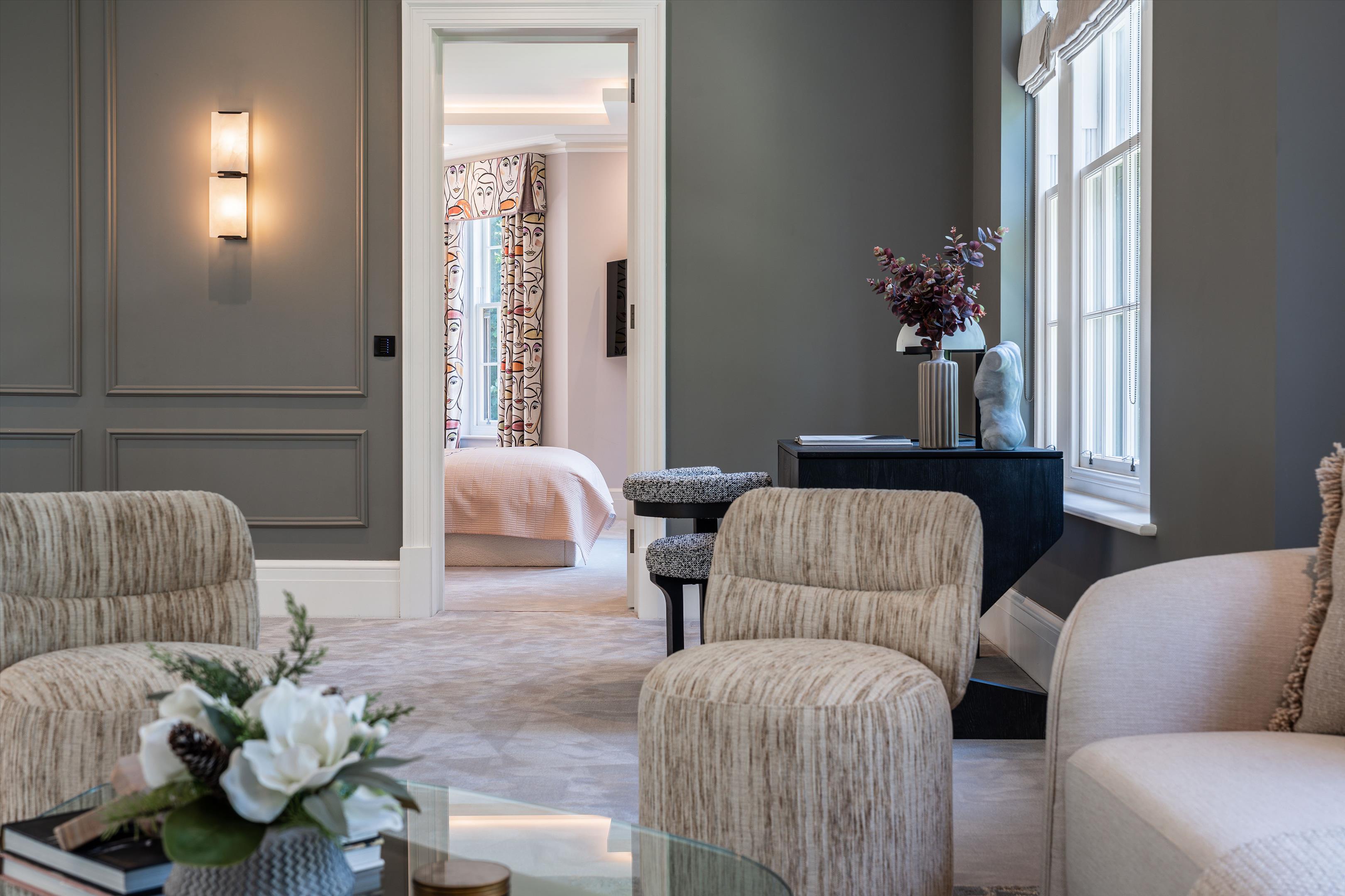 West Road, St George's Hill, Weybridge, Surrey KT13