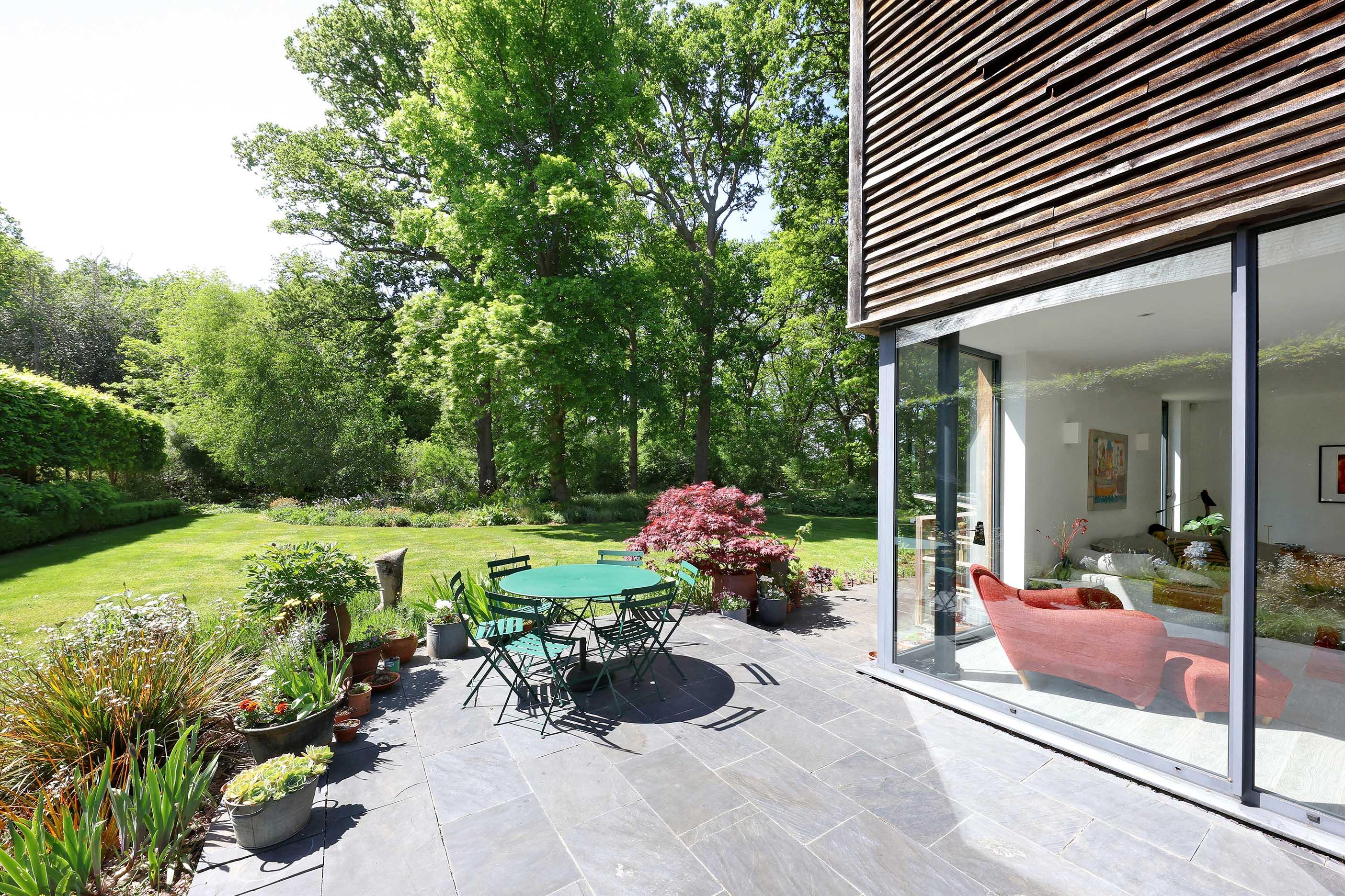 Longcross Road, Longcross, Chertsey, Surrey, KT16.
