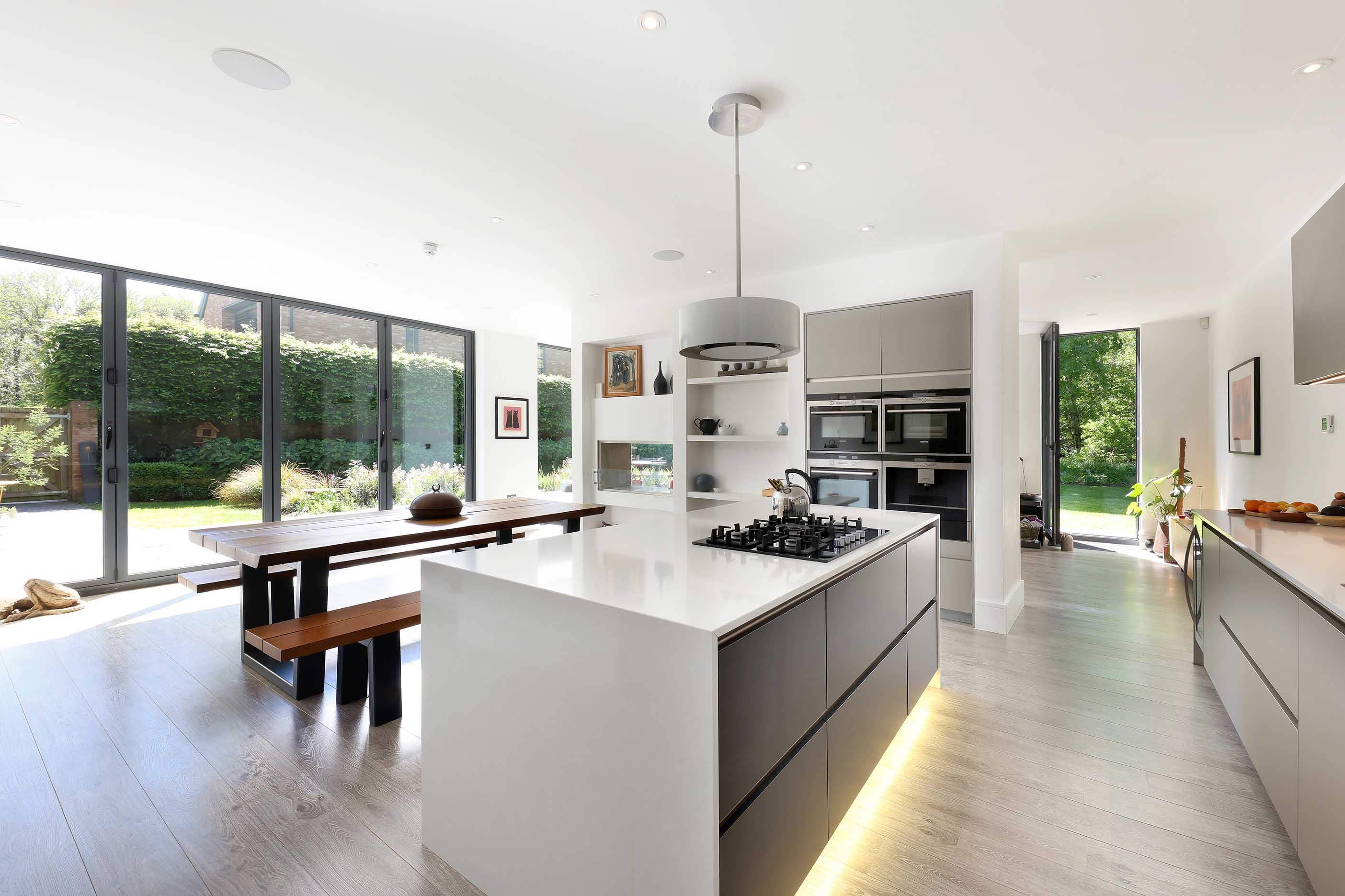 Longcross Road, Longcross, Chertsey, Surrey, KT16.