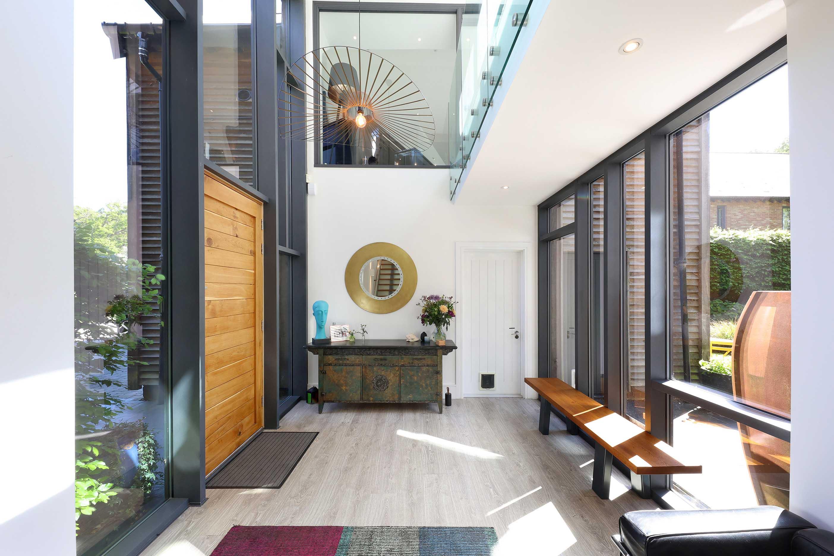 Longcross Road, Longcross, Chertsey, Surrey, KT16.