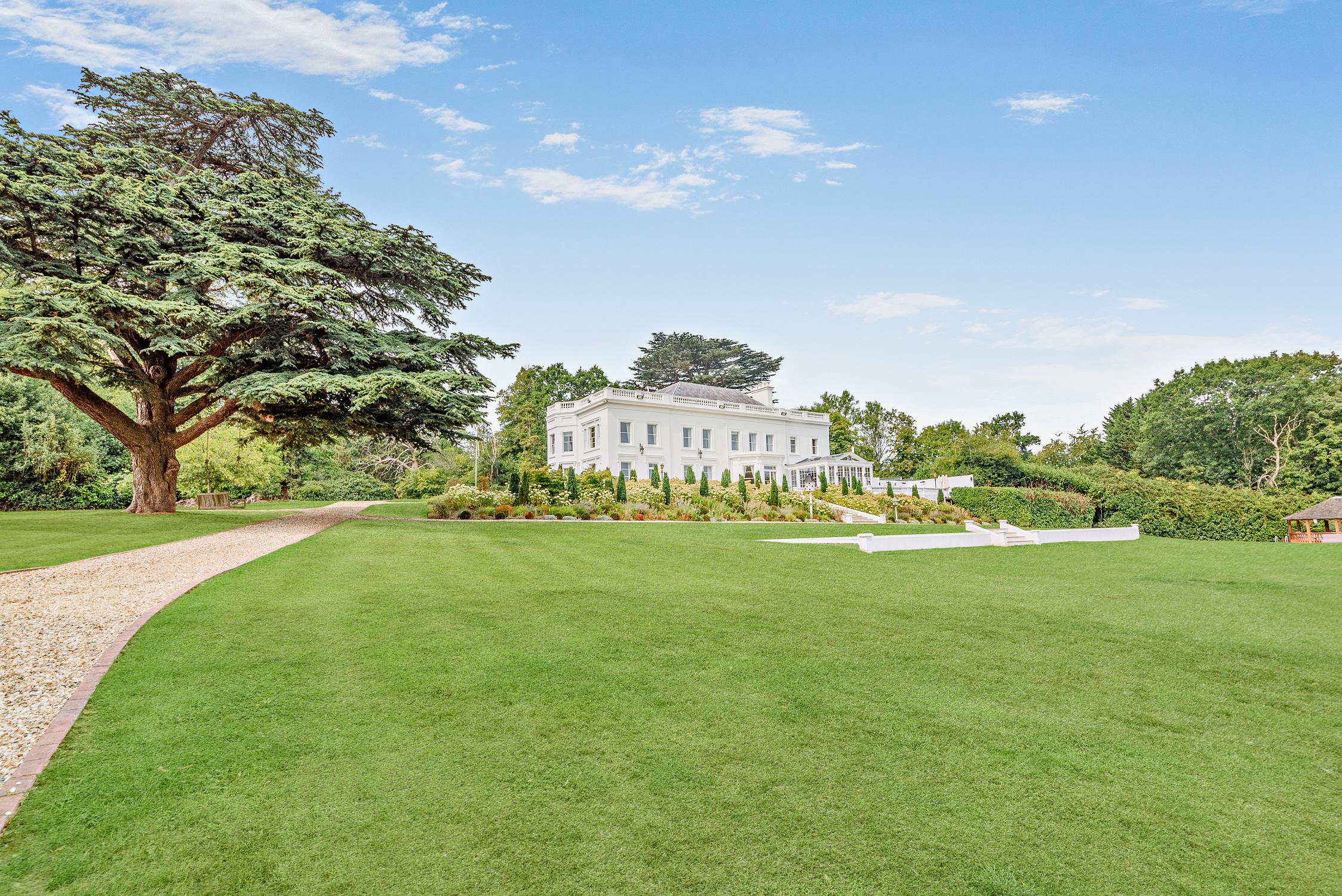 Burghfield Common, Berkshire RG7