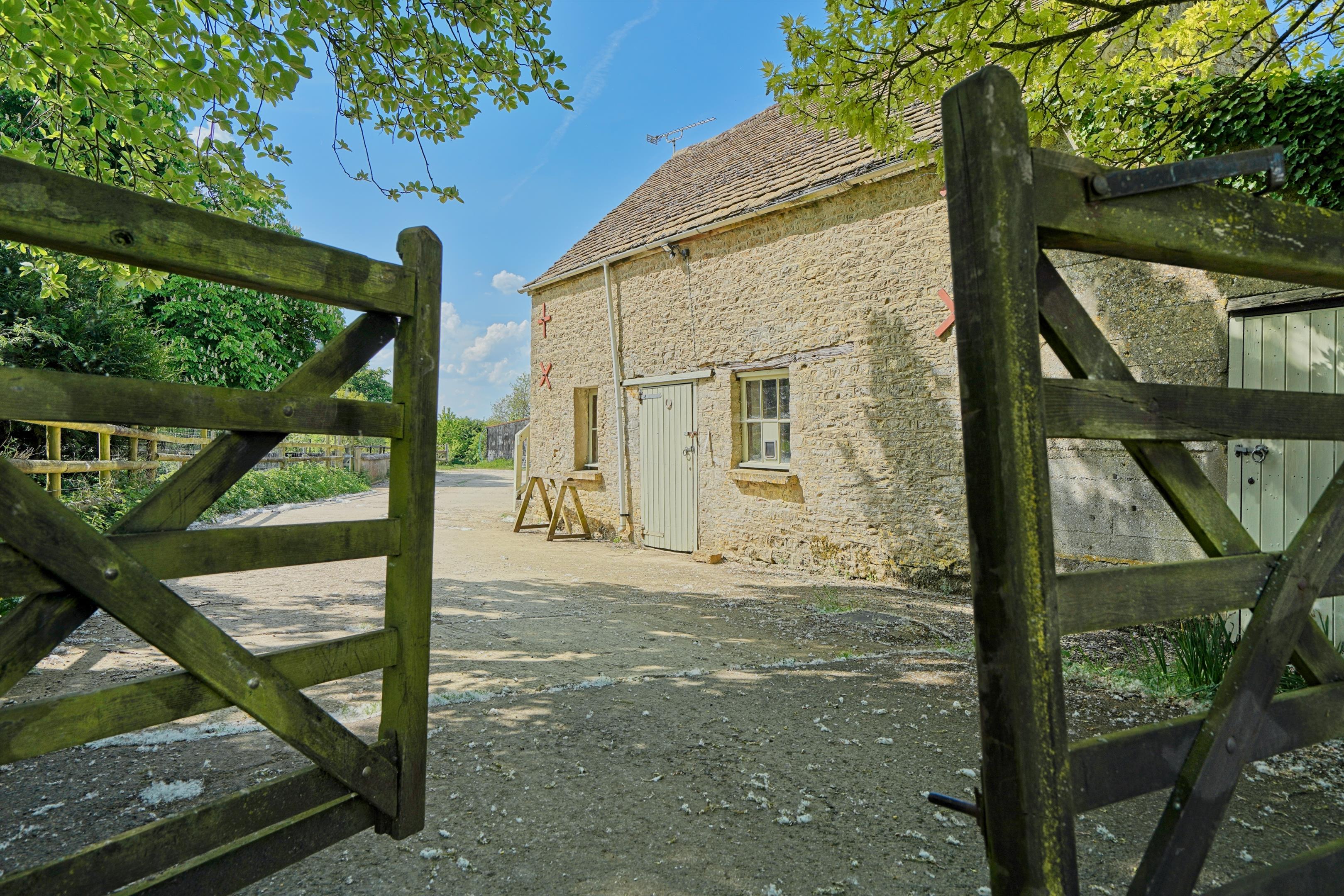 Lechlade, Gloucestershire, GL7