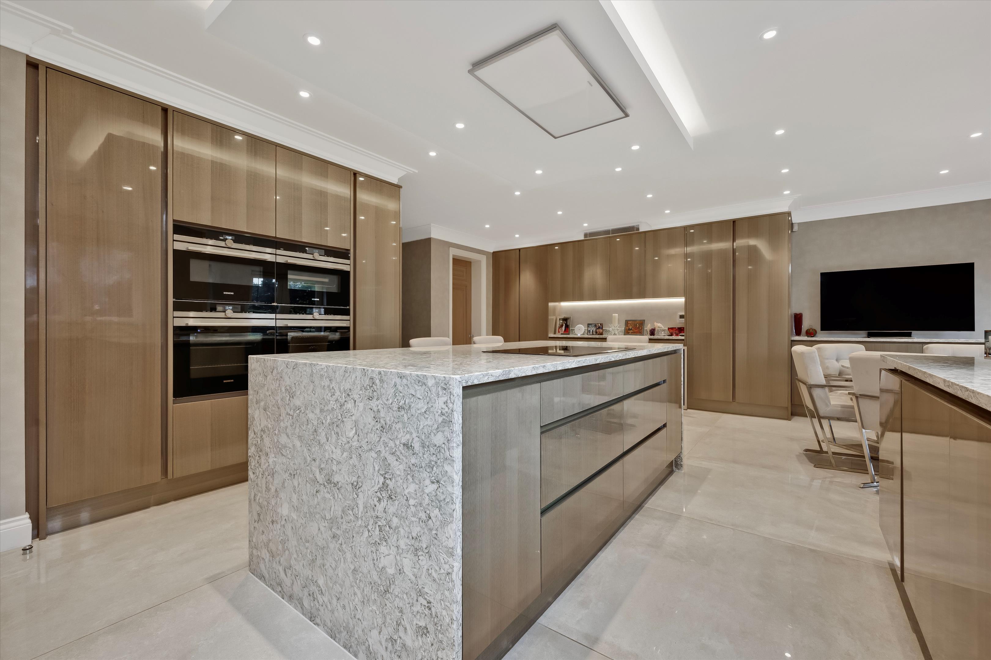 Ravencroft Road, St George's Hill, Weybridge, Surrey KT13