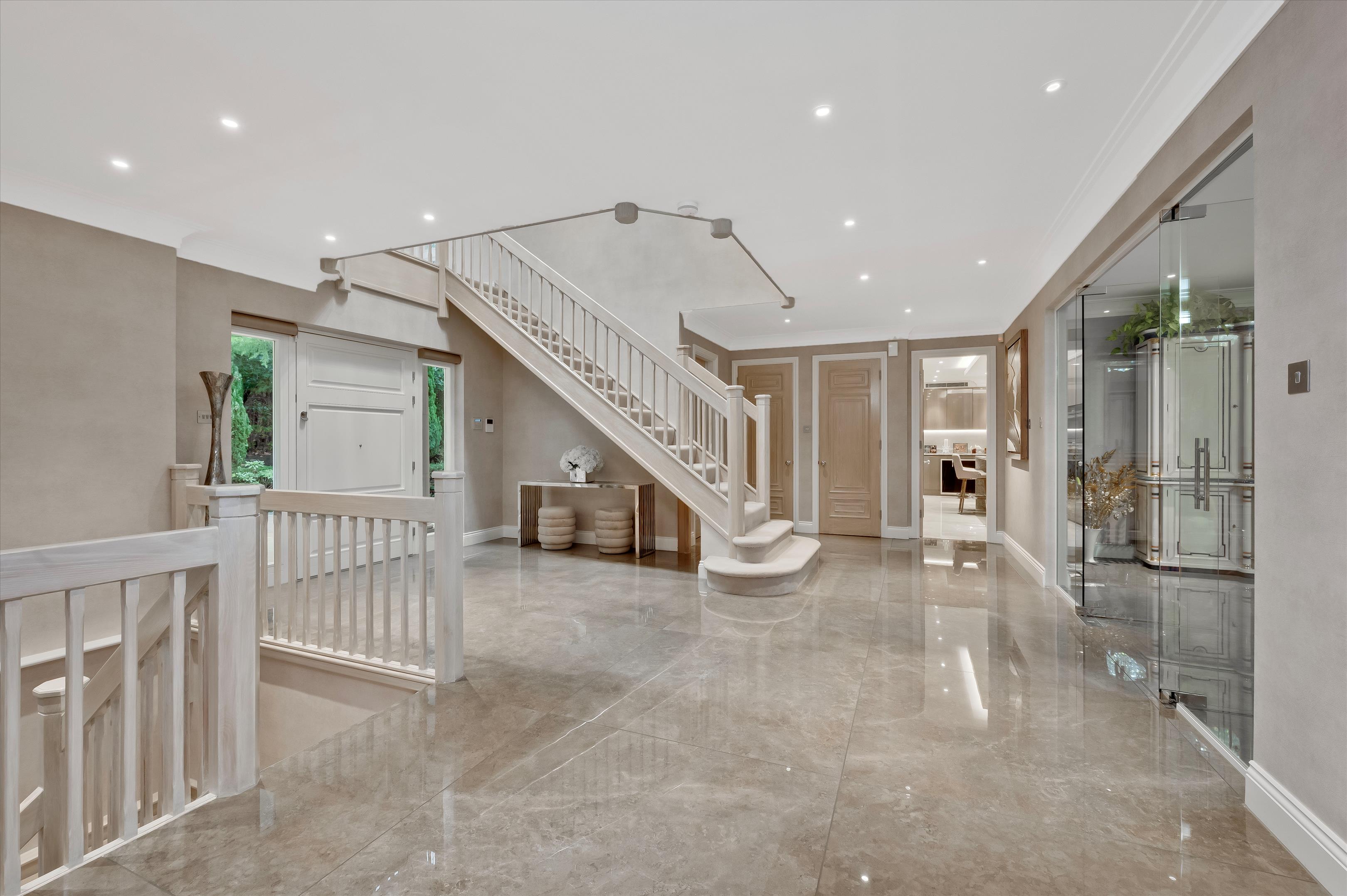 Ravencroft Road, St George's Hill, Weybridge, Surrey KT13